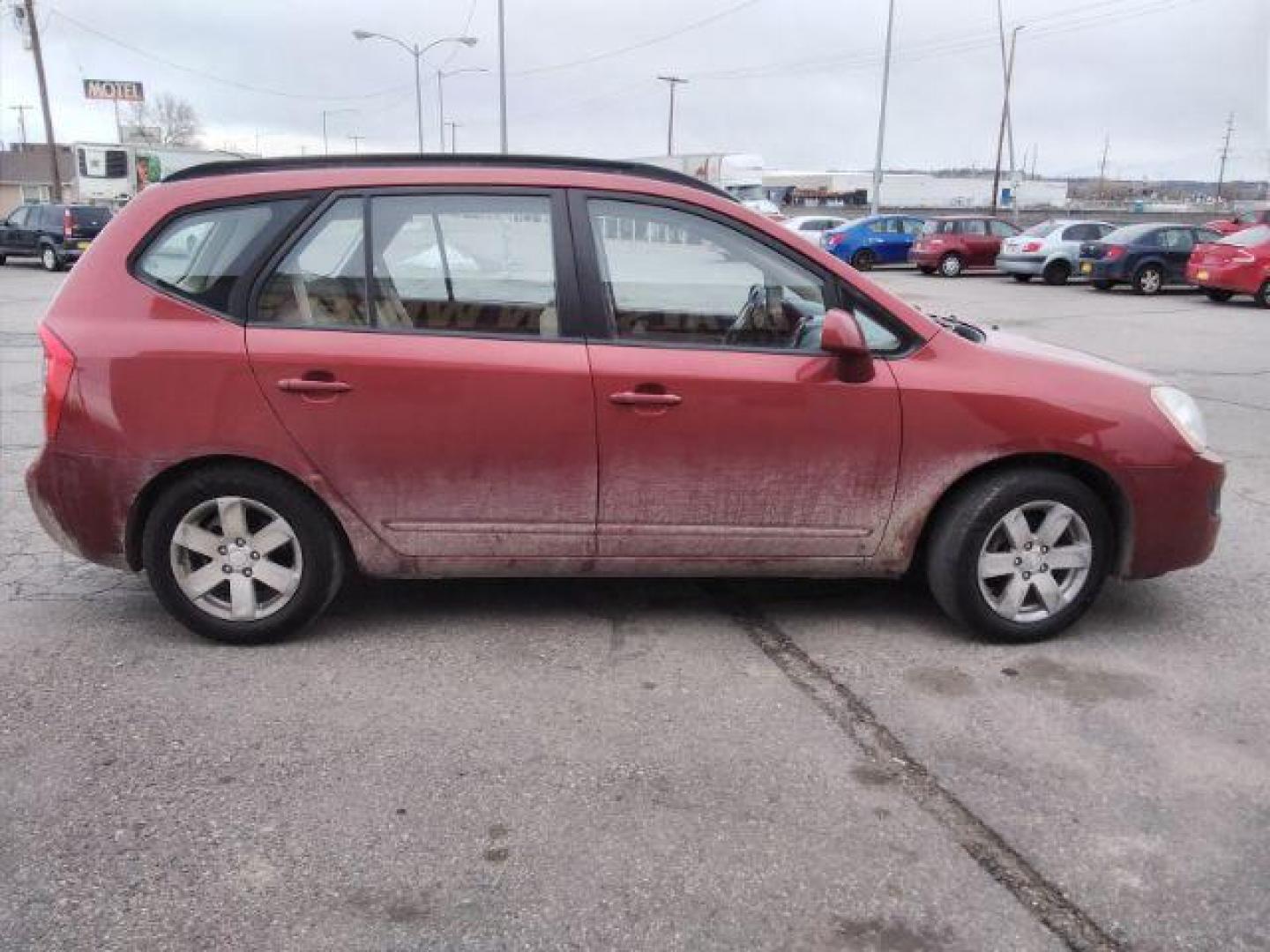 2008 Kia Rondo EX V6 (KNAFG526587) with an 2.7L V6 DOHC 24V engine, 4-Speed Automatic transmission, located at 4047 Montana Ave., Billings, MT, 59101, 45.770847, -108.529800 - Photo#4