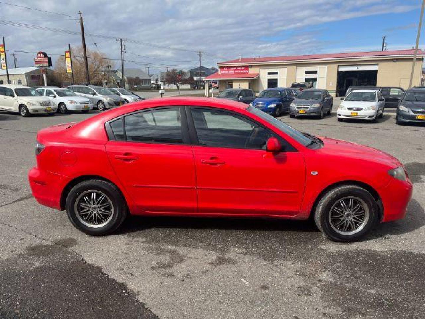 2008 Mazda MAZDA3 i Sport 4-Door (JM1BK12F581) with an 2.0L L4 DOHC 16V engine, located at 1821 N Montana Ave., Helena, MT, 59601, (406) 422-1031, 0.000000, 0.000000 - Photo#3