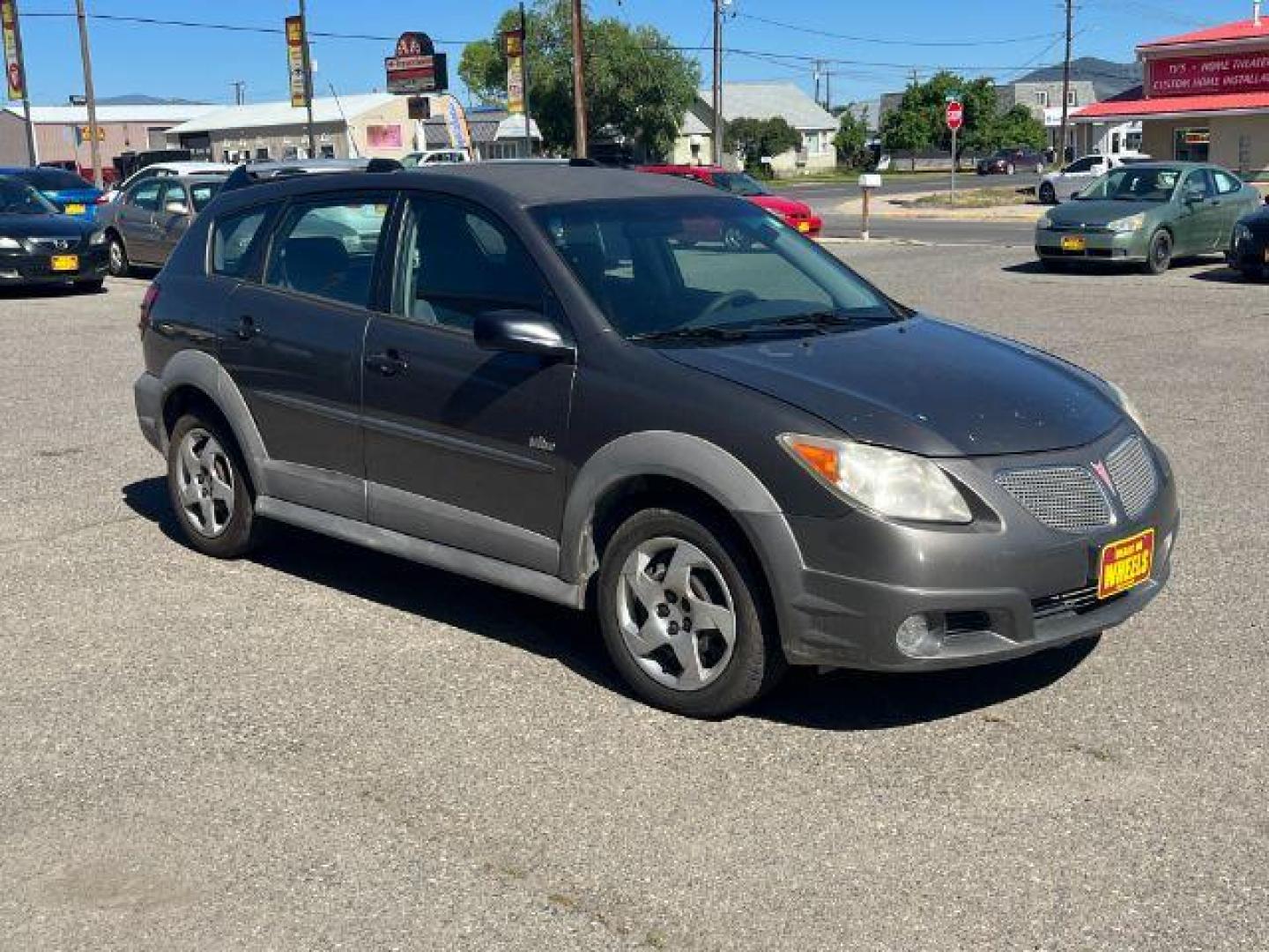 2008 Pontiac Vibe Base (5Y2SL65868Z) with an 1.8L L4 DOHC 16V engine, 5-Speed Manual transmission, located at 1821 N Montana Ave., Helena, MT, 59601, (406) 422-1031, 0.000000, 0.000000 - Photo#2