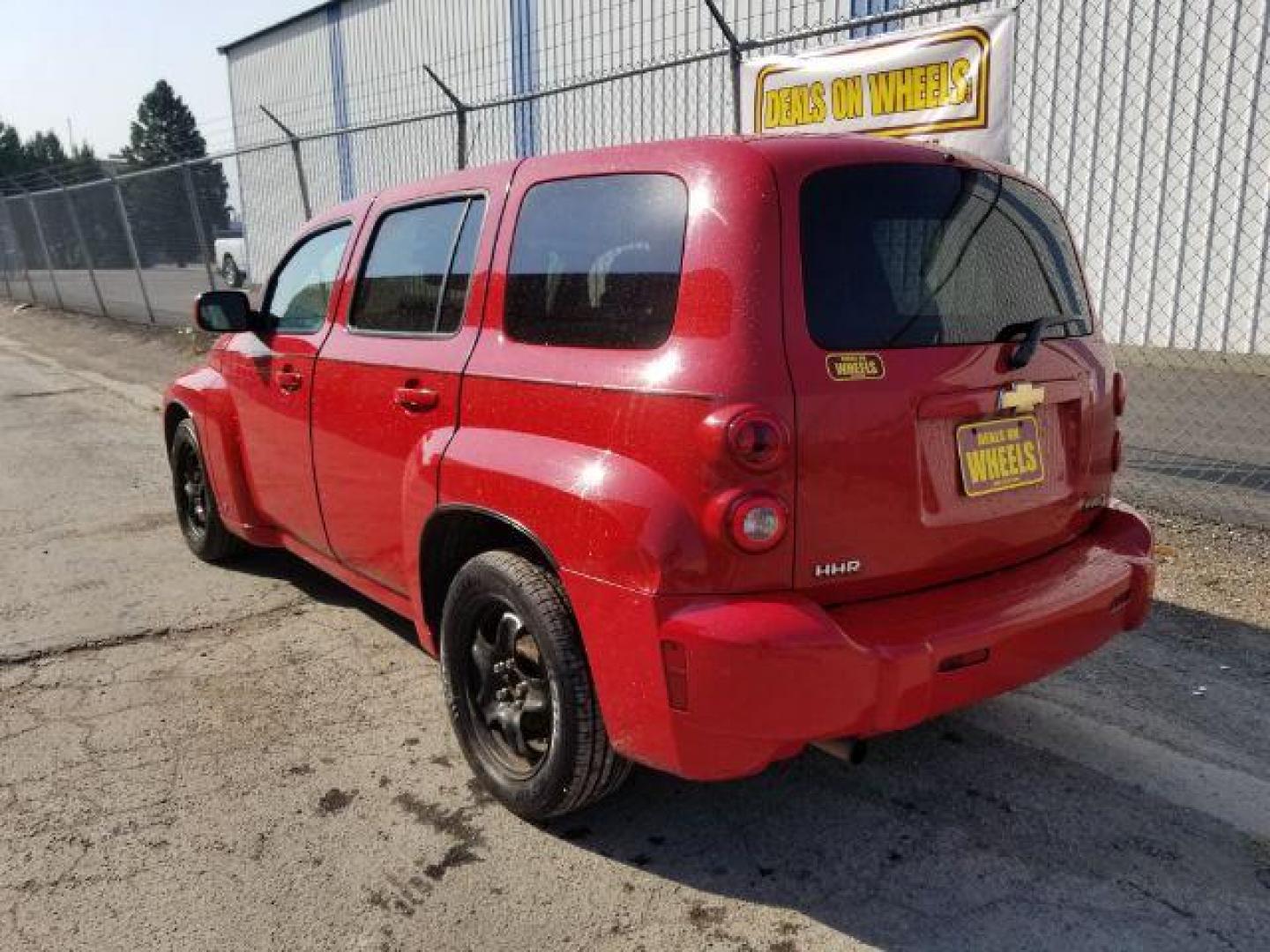 2009 Chevrolet HHR LT1 (3GNCA23B49S) with an 2.2L L4 DOHC 16V engine, 4-Speed Automatic transmission, located at 1821 N Montana Ave., Helena, MT, 59601, (406) 422-1031, 0.000000, 0.000000 - Photo#3