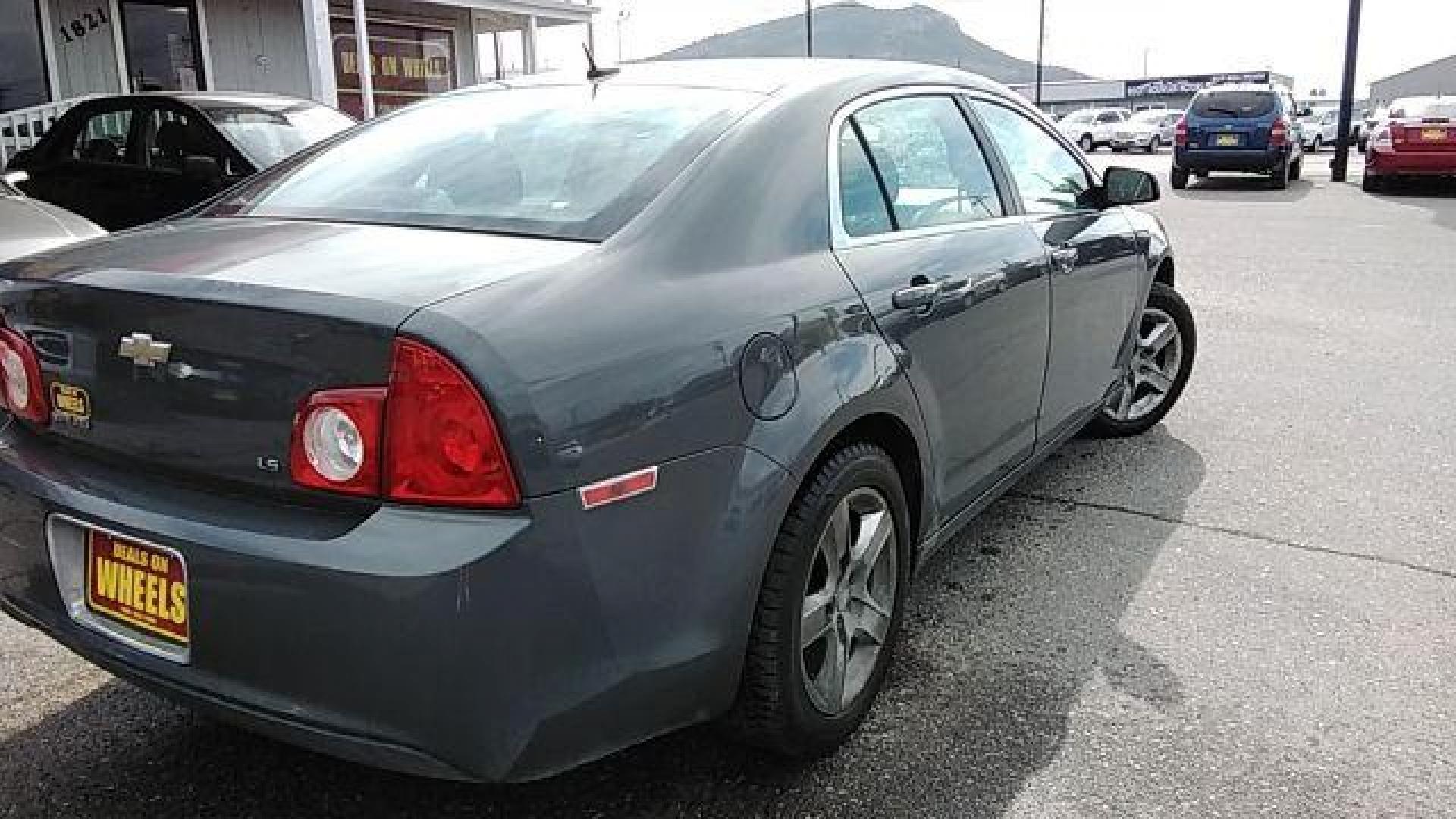 2009 Chevrolet Malibu LS (1G1ZG57B19F) with an 2.4L L4 DOHC 16V engine, 4-Speed Automatic transmission, located at 1821 N Montana Ave., Helena, MT, 59601, (406) 422-1031, 0.000000, 0.000000 - Photo#2