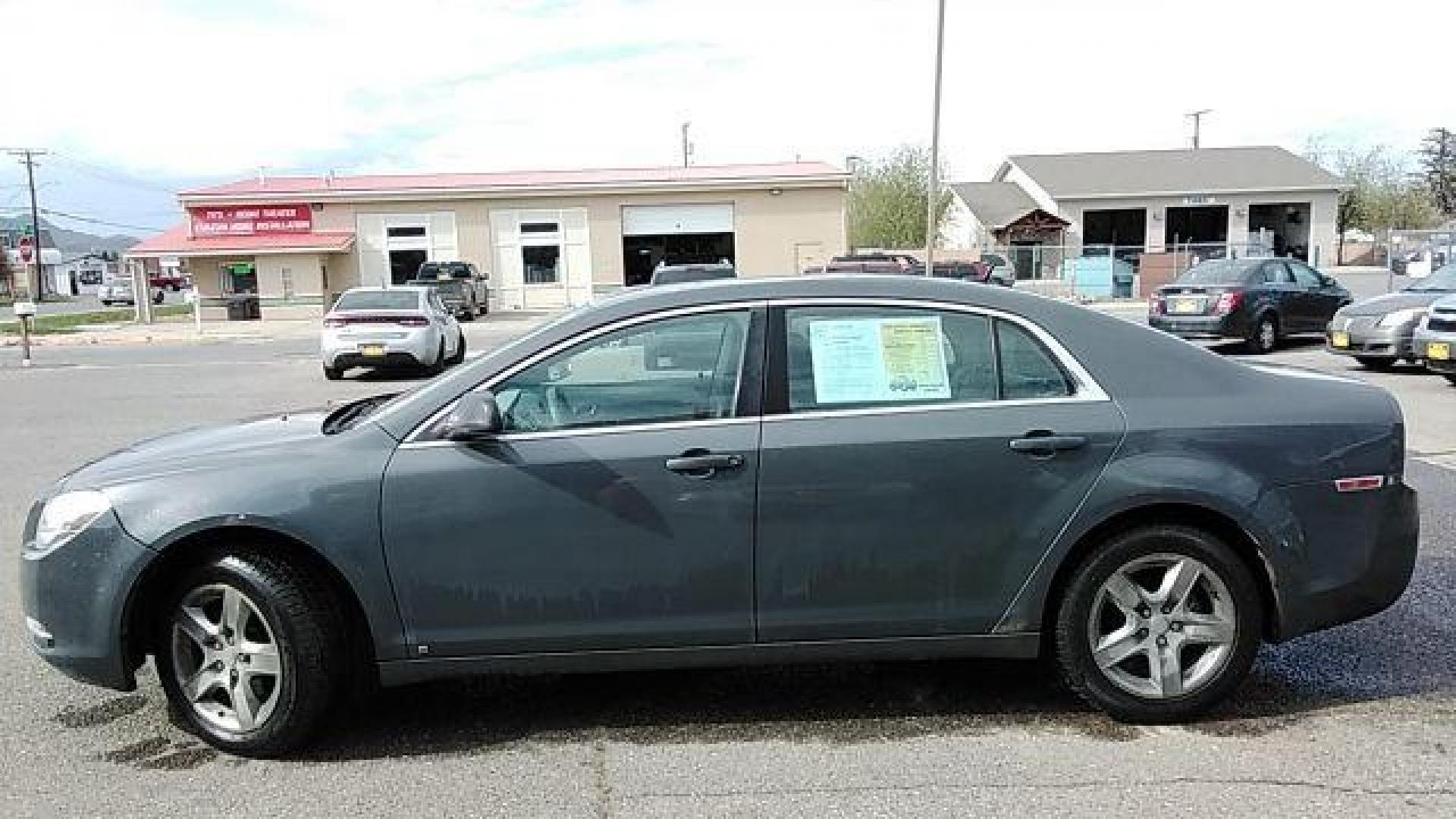 2009 Chevrolet Malibu LS (1G1ZG57B19F) with an 2.4L L4 DOHC 16V engine, 4-Speed Automatic transmission, located at 1821 N Montana Ave., Helena, MT, 59601, (406) 422-1031, 0.000000, 0.000000 - Photo#5