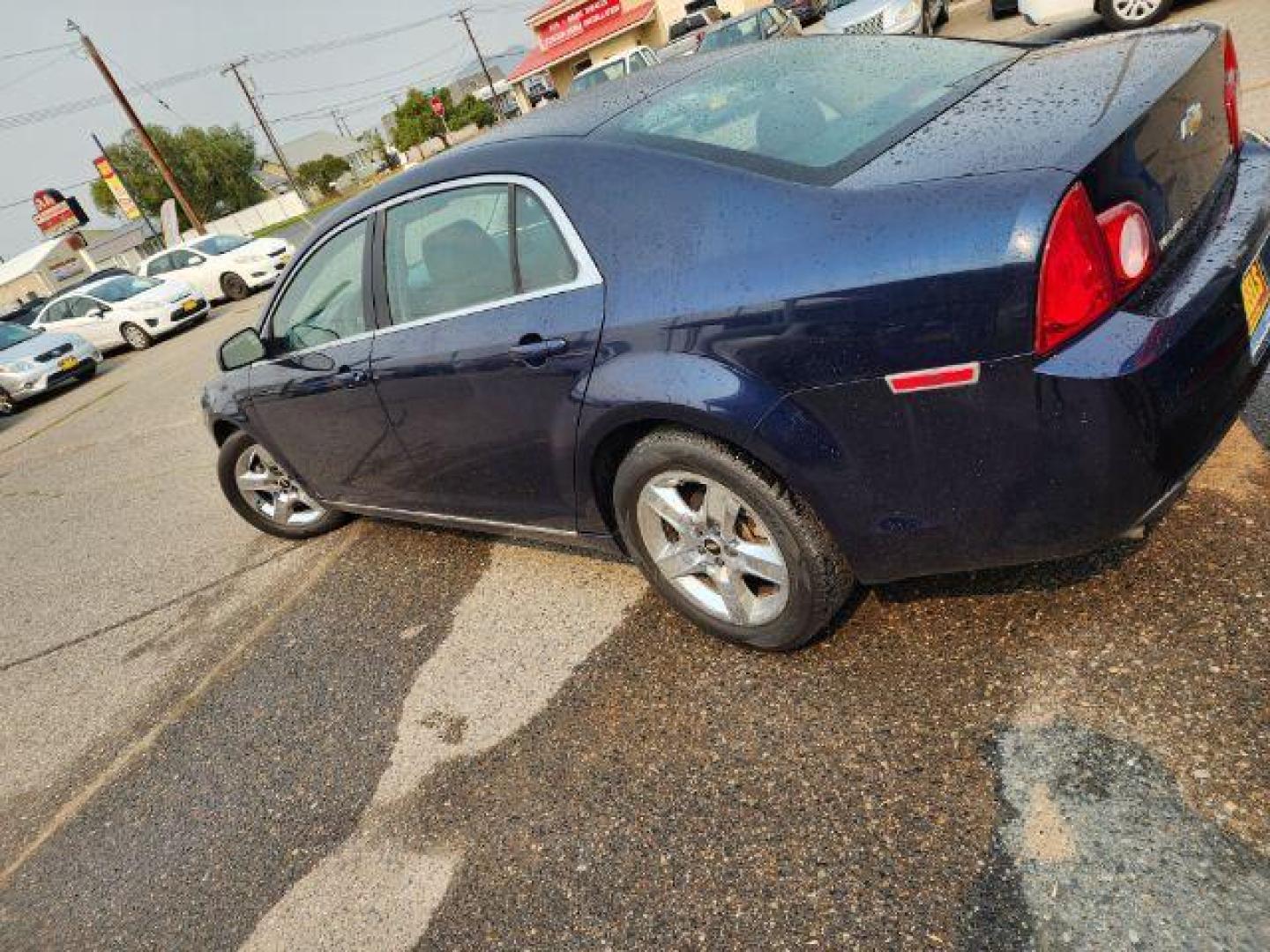 2009 Chevrolet Malibu LT1 (1G1ZH57B79F) with an 2.4L L4 DOHC 16V engine, 6-Speed Automatic transmission, located at 1821 N Montana Ave., Helena, MT, 59601, (406) 422-1031, 0.000000, 0.000000 - Photo#6