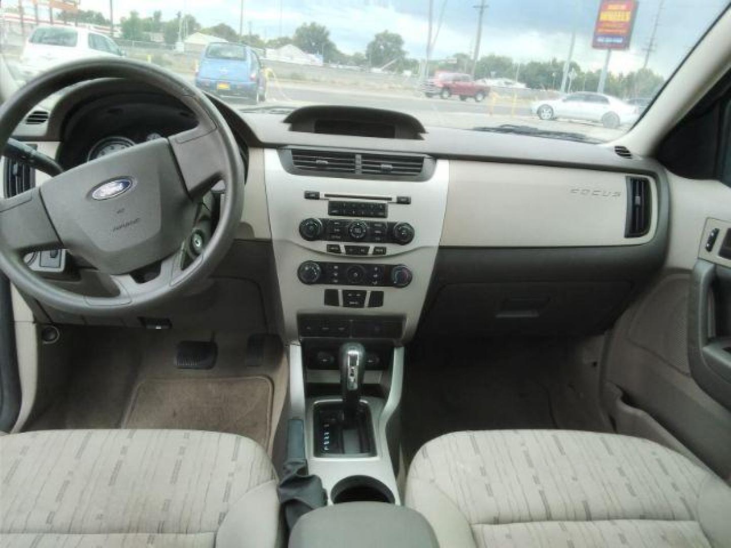 2009 Ford Focus SE Sedan (1FAHP35N29W) with an 2.0L L4 DOHC 16V engine, located at 4047 Montana Ave., Billings, MT, 59101, 45.770847, -108.529800 - Photo#8