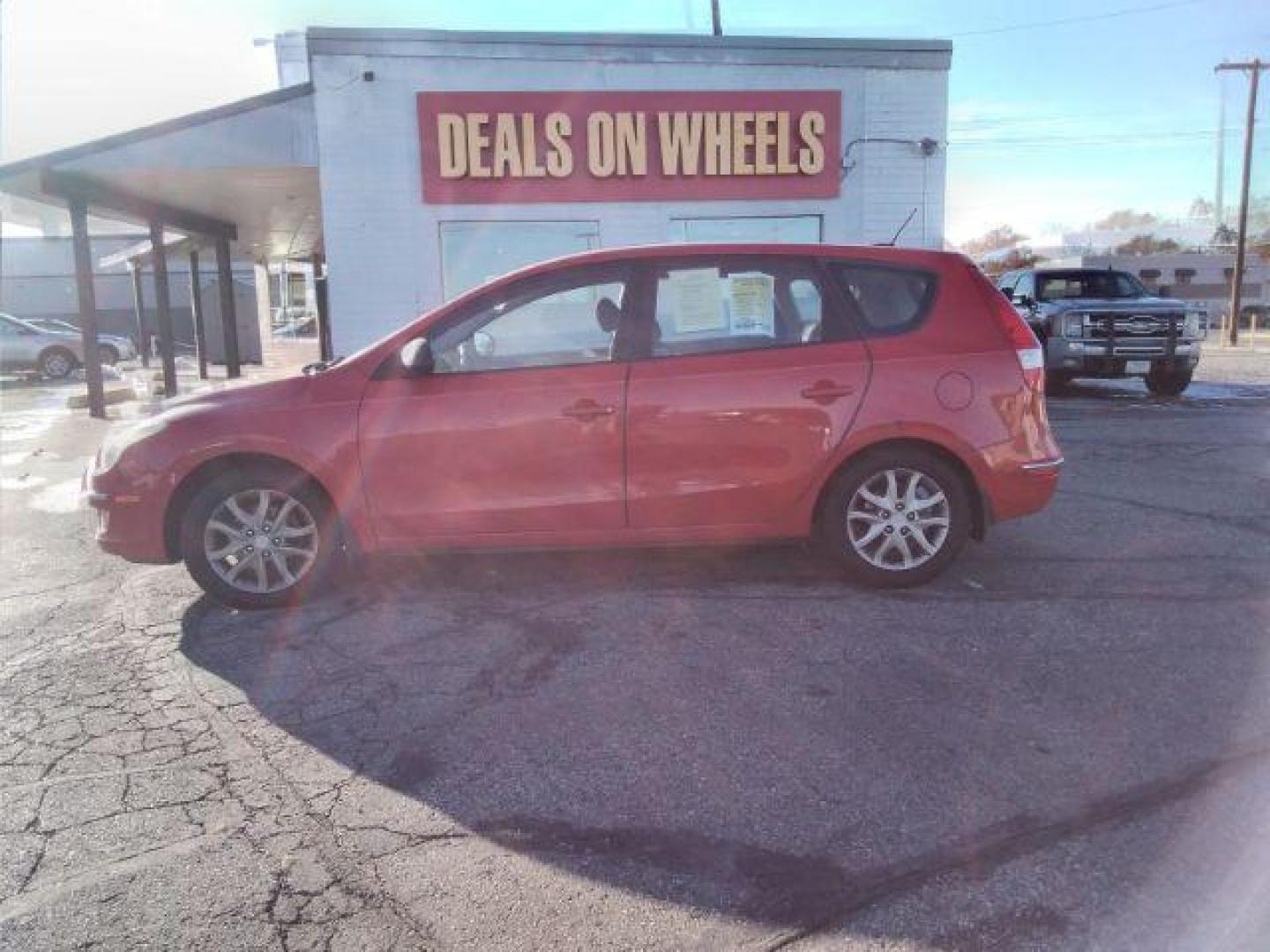 2009 Hyundai Elantra Automatic (KMHDC86E19U) with an 2.0L L4 DOHC 16V engine, 4-Speed Automatic transmission, located at 4047 Montana Ave., Billings, MT, 59101, 45.770847, -108.529800 - Photo#0