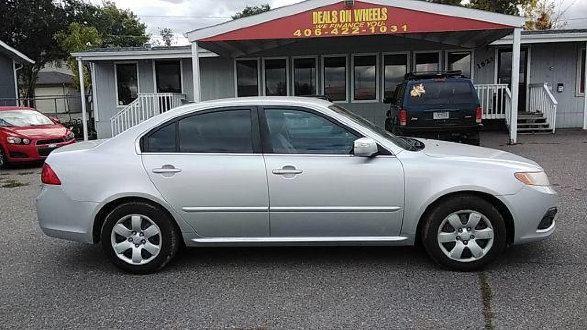 2009 Kia Optima LX (KNAGE228395) with an 2.4L L4 DOHC 16V engine, 4-Speed Automatic transmission, located at 1821 N Montana Ave., Helena, MT, 59601, (406) 422-1031, 0.000000, 0.000000 - Photo#3