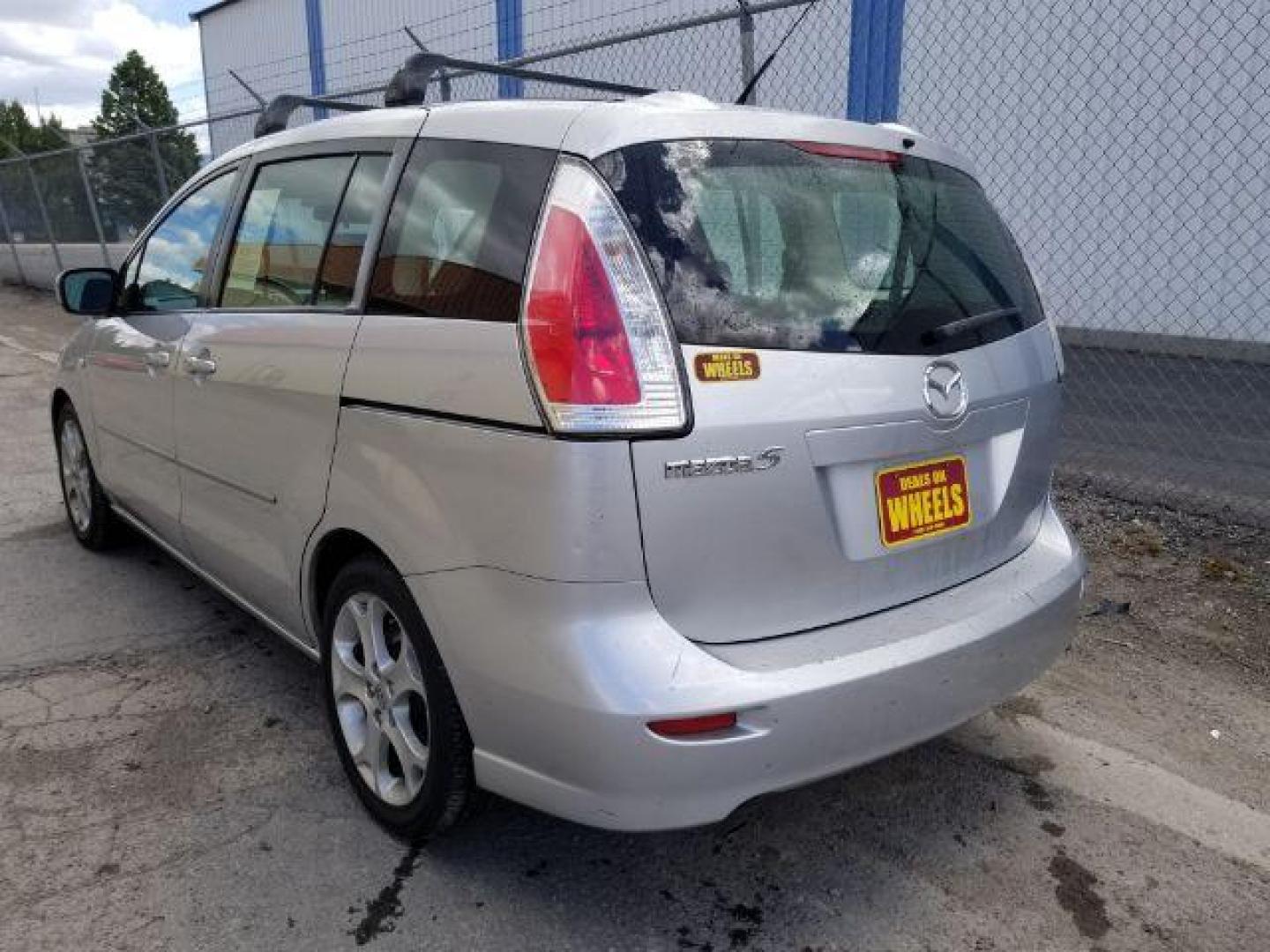 2009 Mazda MAZDA5 Grand Touring (JM1CR29L790) with an 2.3L L4 DOHC 16V engine, located at 4801 10th Ave S,, Great Falls, MT, 59405, 0.000000, 0.000000 - Photo#3