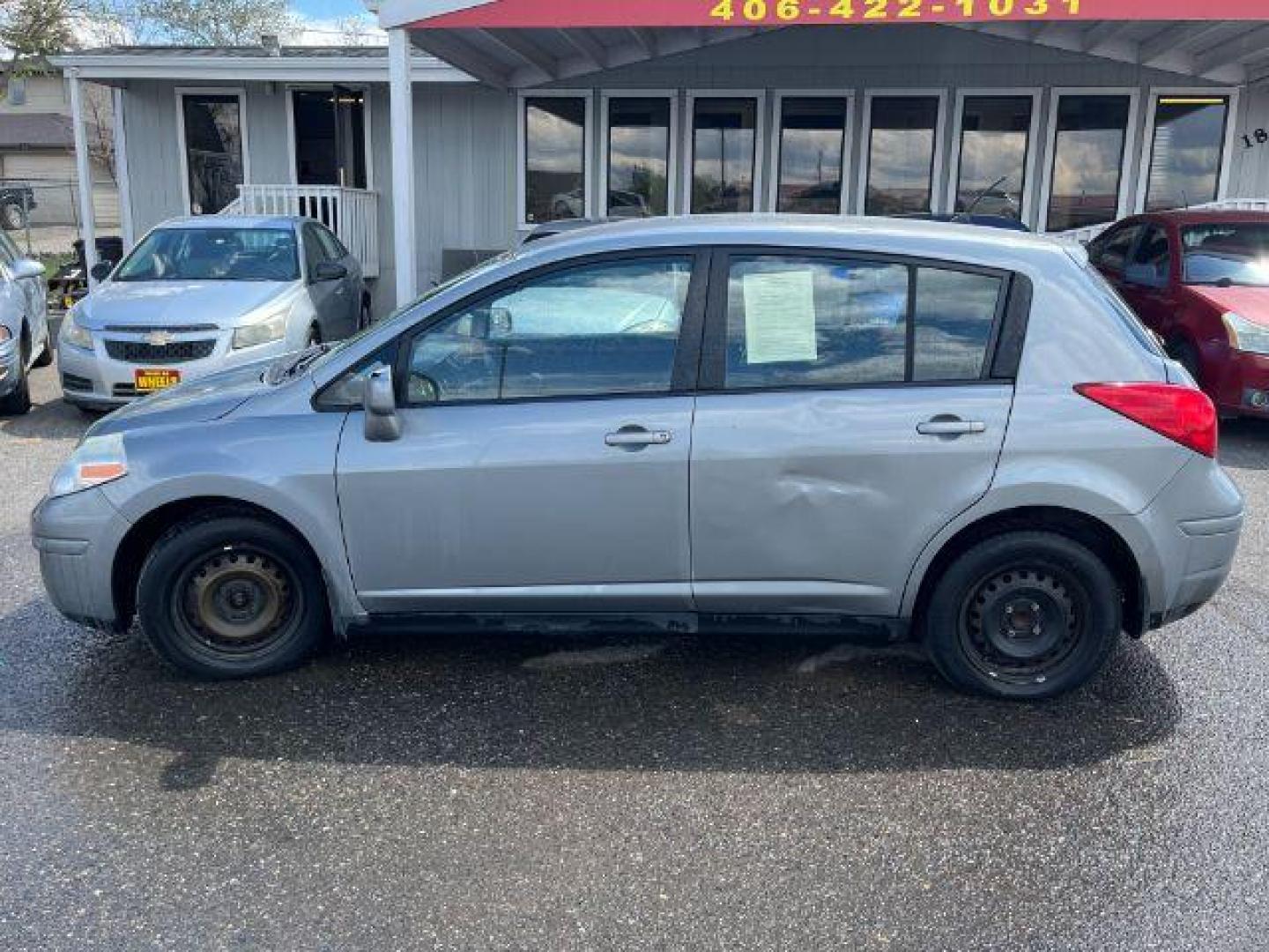 2009 Nissan Versa 1.8 S Hatchback (3N1BC13EX9L) with an 1.8L L4 DOHC 16V engine, located at 1821 N Montana Ave., Helena, MT, 59601, (406) 422-1031, 0.000000, 0.000000 - Photo#4