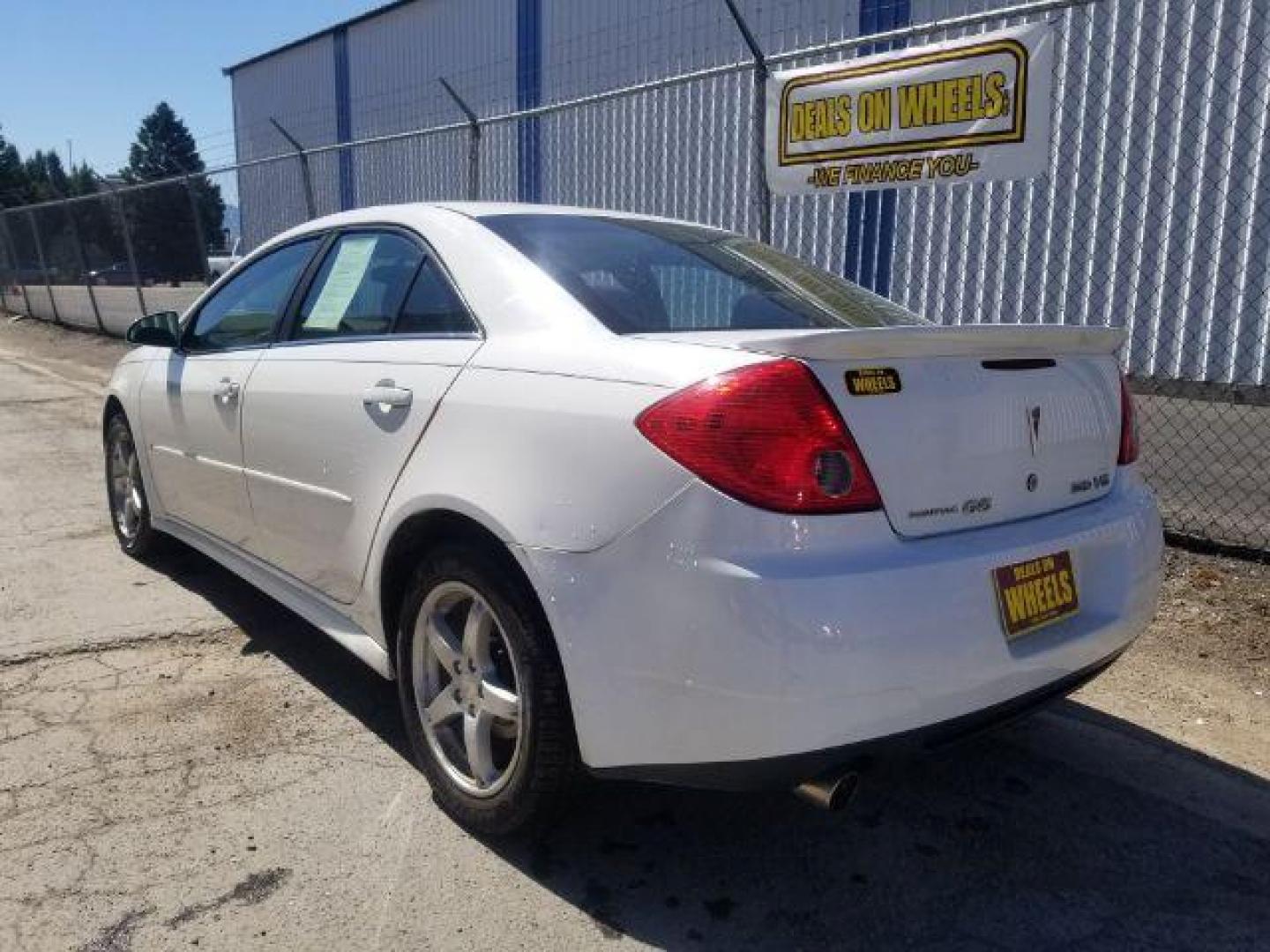 2009 Pontiac G6 Sedan (1G2ZJ57K894) with an 3.5L V6 OHV 12V engine, 4-Speed Automatic transmission, located at 4801 10th Ave S,, Great Falls, MT, 59405, 0.000000, 0.000000 - Photo#3