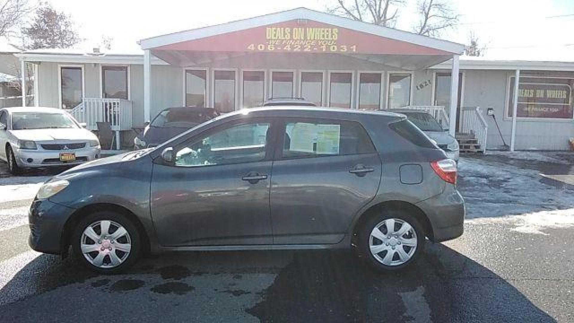 2009 Toyota Matrix Base 4-Speed AT (2T1KU40E69C) with an 1.8L L4 DOHC 16V engine, 4-Speed Automatic transmission, located at 1821 N Montana Ave., Helena, MT, 59601, (406) 422-1031, 0.000000, 0.000000 - Photo#1