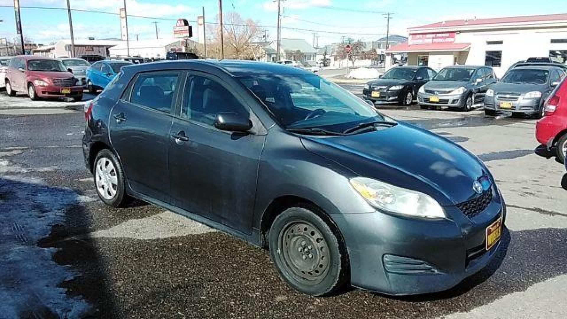 2009 Toyota Matrix Base 4-Speed AT (2T1KU40E69C) with an 1.8L L4 DOHC 16V engine, 4-Speed Automatic transmission, located at 1821 N Montana Ave., Helena, MT, 59601, (406) 422-1031, 0.000000, 0.000000 - Photo#3