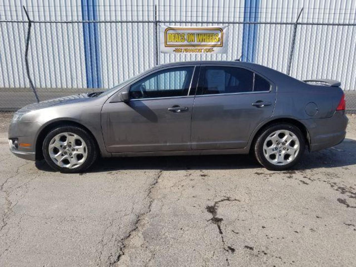 2010 Ford Fusion SE (3FAHP0HG7AR) with an 3.0L V6 DOHC 24V engine, located at 4047 Montana Ave., Billings, MT, 59101, 45.770847, -108.529800 - Photo#2