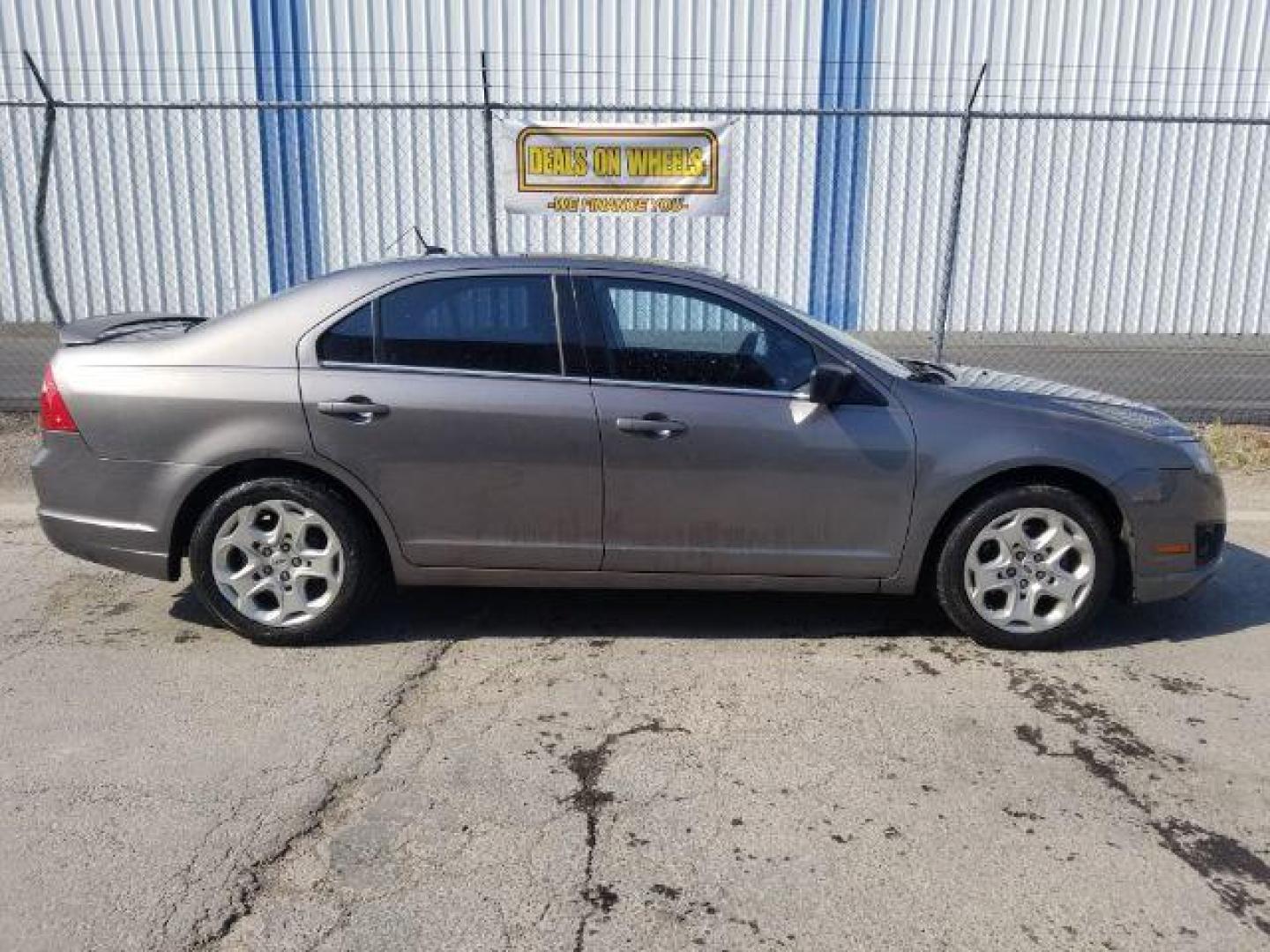 2010 Ford Fusion SE (3FAHP0HG7AR) with an 3.0L V6 DOHC 24V engine, located at 4047 Montana Ave., Billings, MT, 59101, 45.770847, -108.529800 - Photo#5