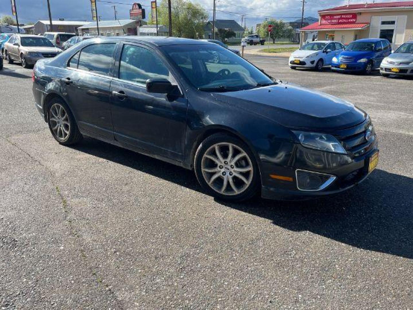 2010 Ford Fusion SE (3FAHP0HA4AR) with an 2.5L L4 DOHC 16V engine, located at 1821 N Montana Ave., Helena, MT, 59601, (406) 422-1031, 0.000000, 0.000000 - Photo#2