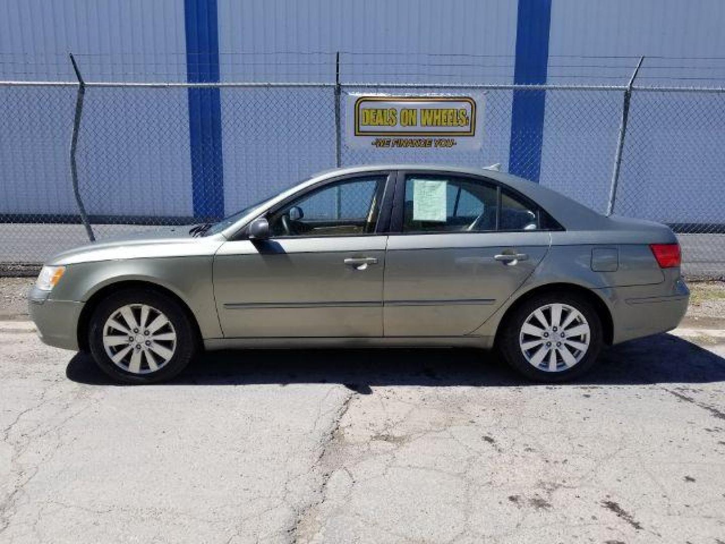 2010 Hyundai Sonata GLS (5NPET4ACXAH) with an 2.4L L4 DOHC 16V engine, located at 4801 10th Ave S,, Great Falls, MT, 59405, 0.000000, 0.000000 - Photo#2