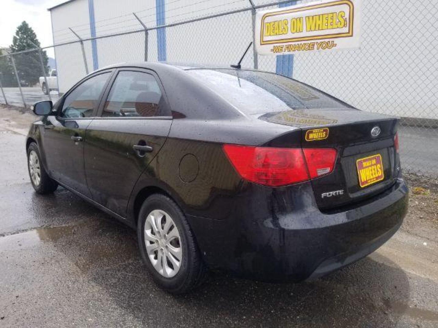 2010 Kia Forte EX (KNAFU4A26A5) with an 2.0L L4 DOHC 16V engine, located at 1800 West Broadway, Missoula, 59808, (406) 543-1986, 46.881348, -114.023628 - Photo#4