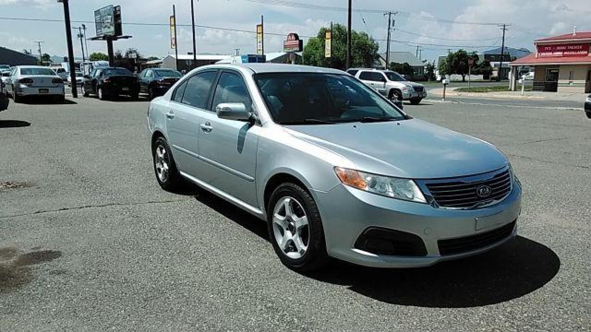 2010 Kia Optima LX (KNAGG4A80A5) with an 2.4L L4 DOHC 16V engine, 4-Speed Automatic transmission, located at 1821 N Montana Ave., Helena, MT, 59601, (406) 422-1031, 0.000000, 0.000000 - Photo#2