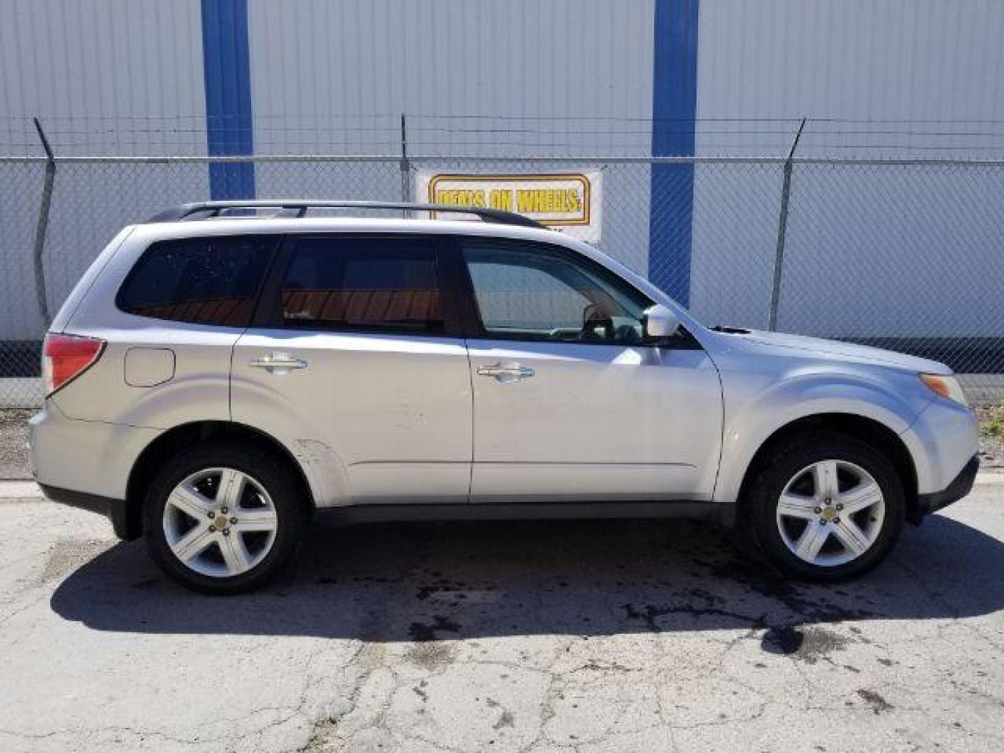 2010 Subaru Forester 2.5X Premium (JF2SH6CC4AH) with an 2.5L H4 SOHC 16V engine, 4-Speed Automatic transmission, located at 1800 West Broadway, Missoula, 59808, (406) 543-1986, 46.881348, -114.023628 - Photo#5