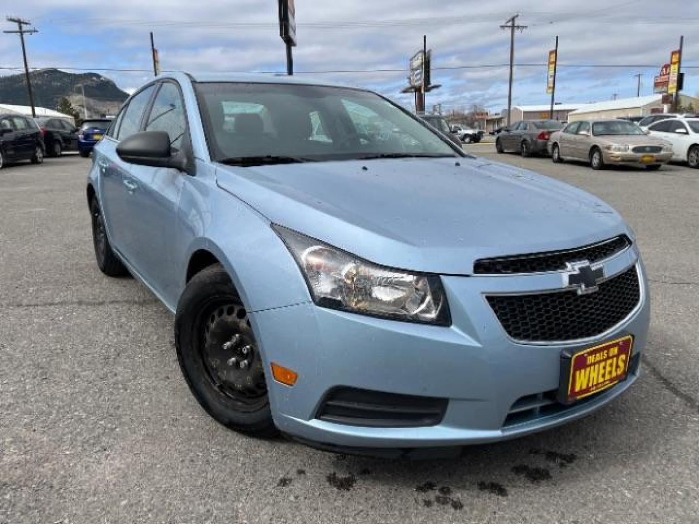 2011 Chevrolet Cruze 2LS (1G1PC5SH4B7) with an 1.8L L4 DOHC 16V FFV engine, 6-Speed Automatic transmission, located at 1821 N Montana Ave., Helena, MT, 59601, (406) 422-1031, 0.000000, 0.000000 - Photo#3