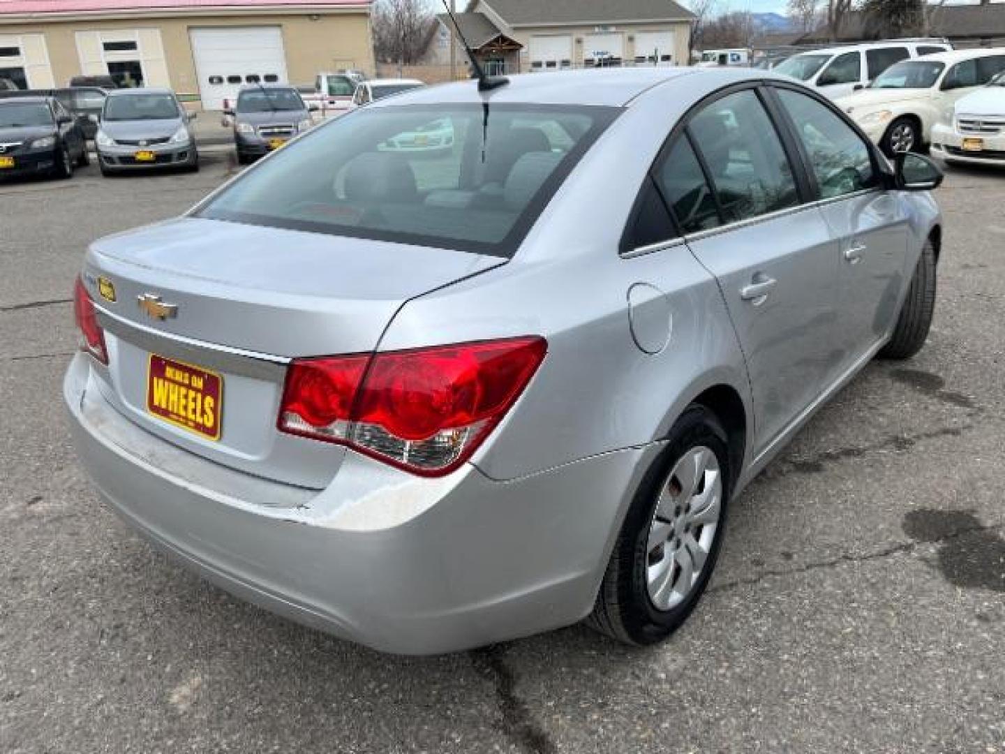 2011 Chevrolet Cruze 2LS (1G1PC5SHXB7) with an 1.8L L4 DOHC 16V FFV engine, 6-Speed Automatic transmission, located at 1821 N Montana Ave., Helena, MT, 59601, (406) 422-1031, 0.000000, 0.000000 - Photo#3