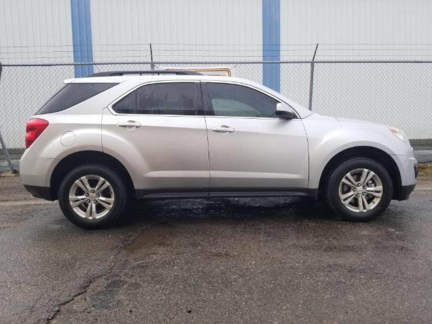 2011 Chevrolet Equinox 1LT 2WD (2CNALDEC7B6) with an 2.4L L4 DOHC 16V engine, 6-Speed Automatic transmission, located at 4047 Montana Ave., Billings, MT, 59101, 45.770847, -108.529800 - Photo#3