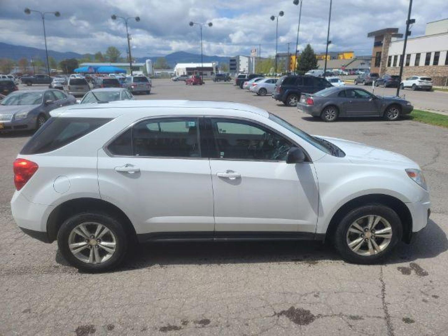 2011 Chevrolet Equinox LS AWD (2CNFLCEC6B6) with an 2.4L L4 DOHC 16V engine, 6-Speed Automatic transmission, located at 1800 West Broadway, Missoula, 59808, (406) 543-1986, 46.881348, -114.023628 - Photo#2