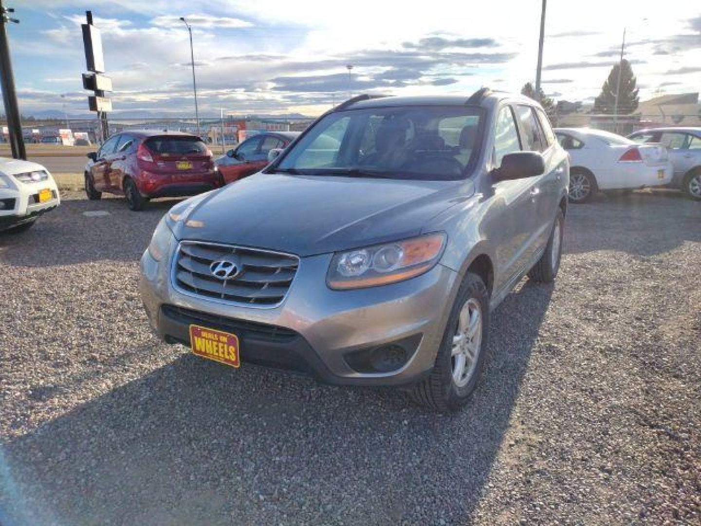 2011 Hyundai Santa Fe GLS 3.5 FWD (5XYZG4AG0BG) with an 3.5L V6 DOHC 24V engine, 6-Speed Automatic transmission, located at 4801 10th Ave S,, Great Falls, MT, 59405, 0.000000, 0.000000 - Photo#0