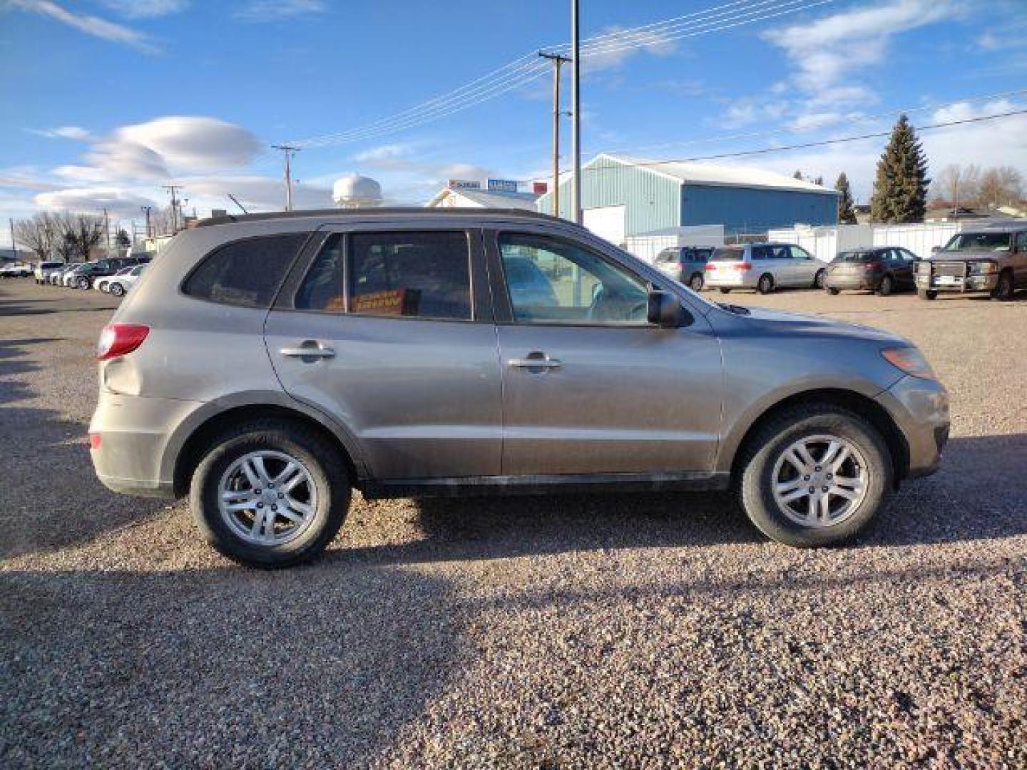 2011 Hyundai Santa Fe GLS 3.5 FWD (5XYZG4AG0BG) with an 3.5L V6 DOHC 24V engine, 6-Speed Automatic transmission, located at 4801 10th Ave S,, Great Falls, MT, 59405, 0.000000, 0.000000 - Photo#5