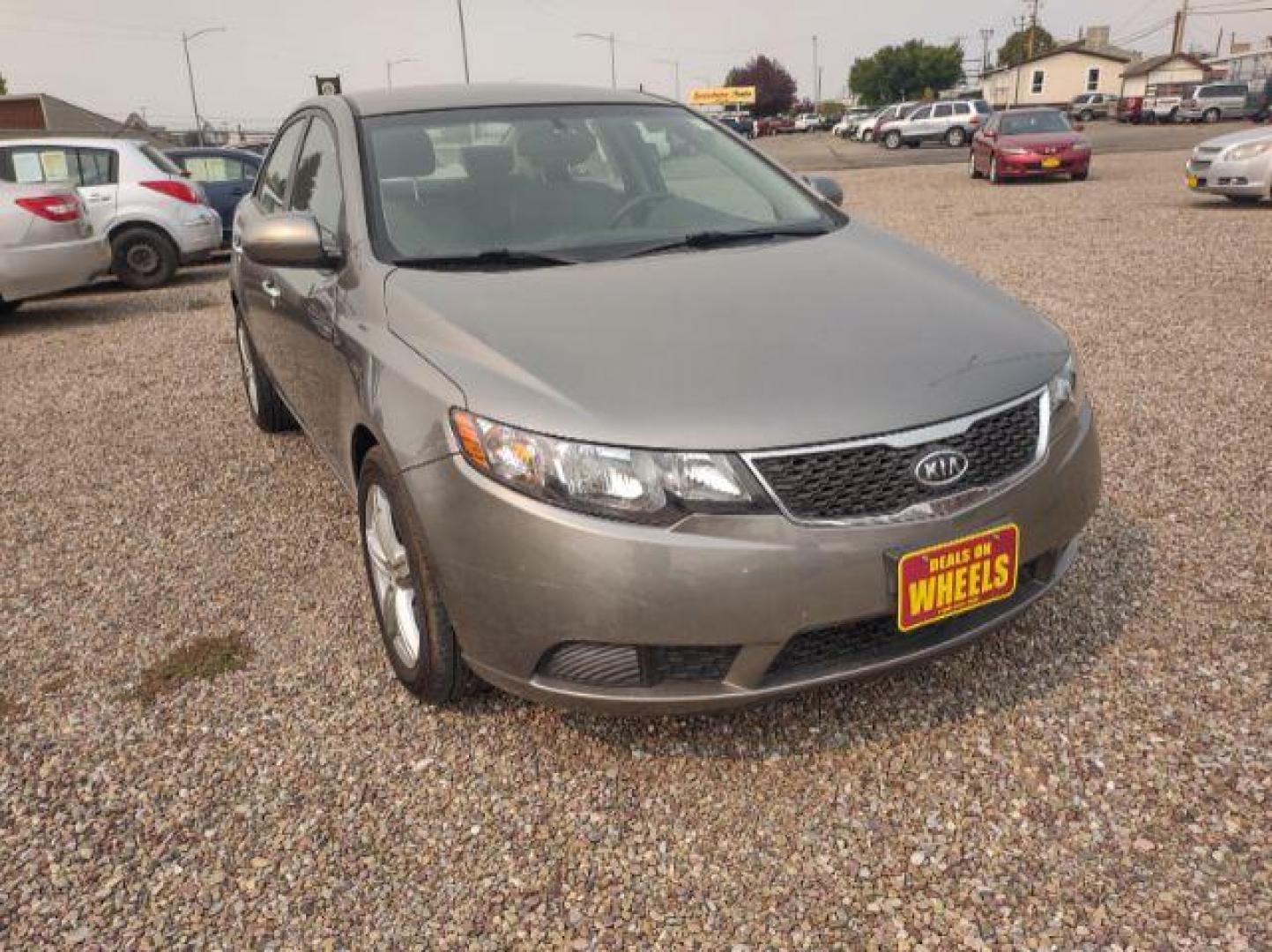 2011 Kia Forte EX (KNAFU4A21B5) with an 2.0L L4 DOHC 16V engine, located at 4801 10th Ave S,, Great Falls, MT, 59405, 0.000000, 0.000000 - Photo#6