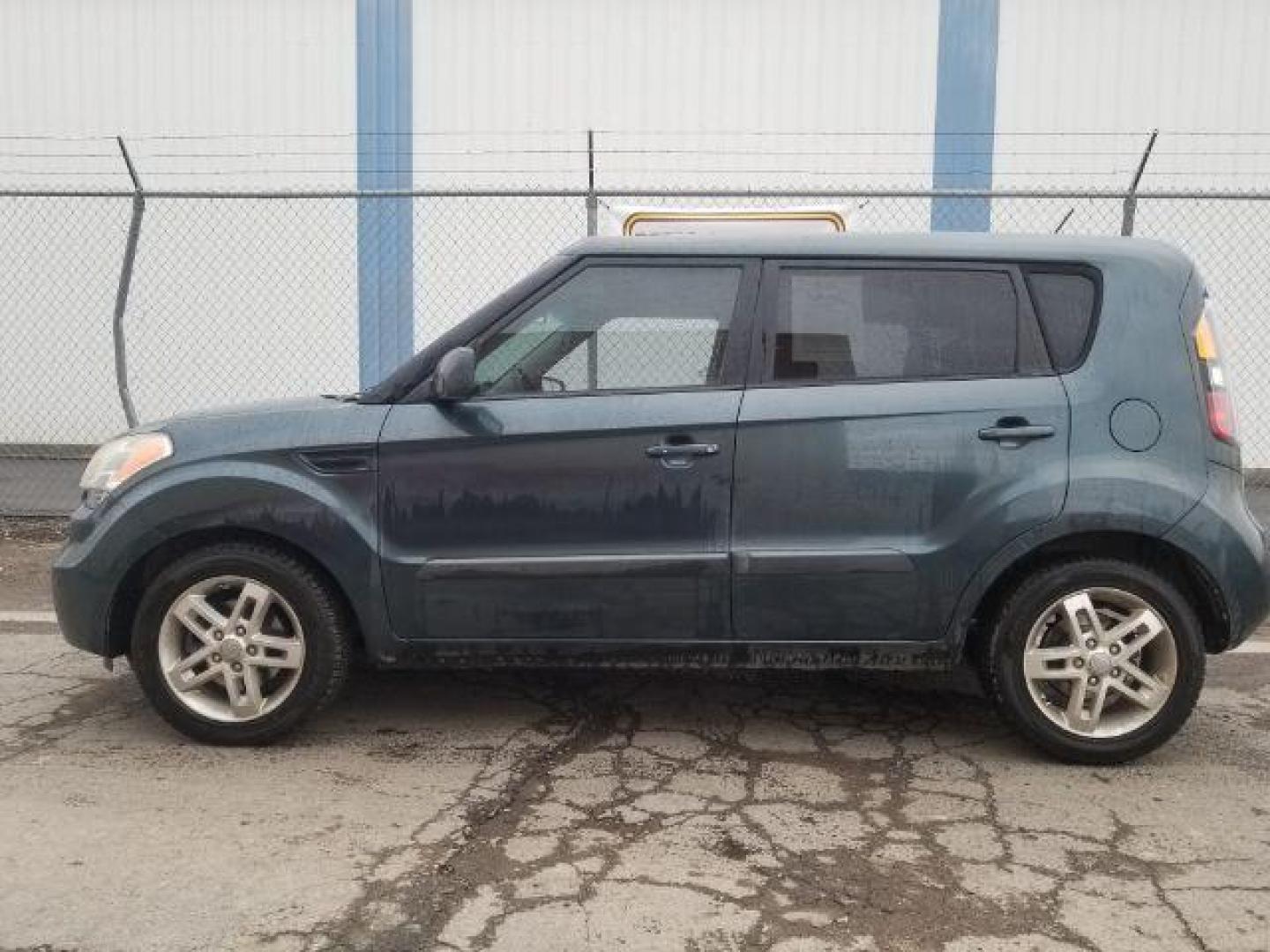 2011 Kia Soul ! (KNDJT2A2XB7) with an 2.0L L4 DOHC 16V engine, located at 1800 West Broadway, Missoula, 59808, (406) 543-1986, 46.881348, -114.023628 - Photo#6