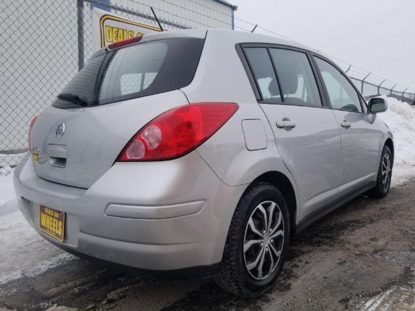 2011 Nissan Versa 1.8 S Hatchback (3N1BC1CP0BL) with an 1.8L L4 DOHC 16V engine, located at 1821 N Montana Ave., Helena, MT, 59601, (406) 422-1031, 0.000000, 0.000000 - Photo#4