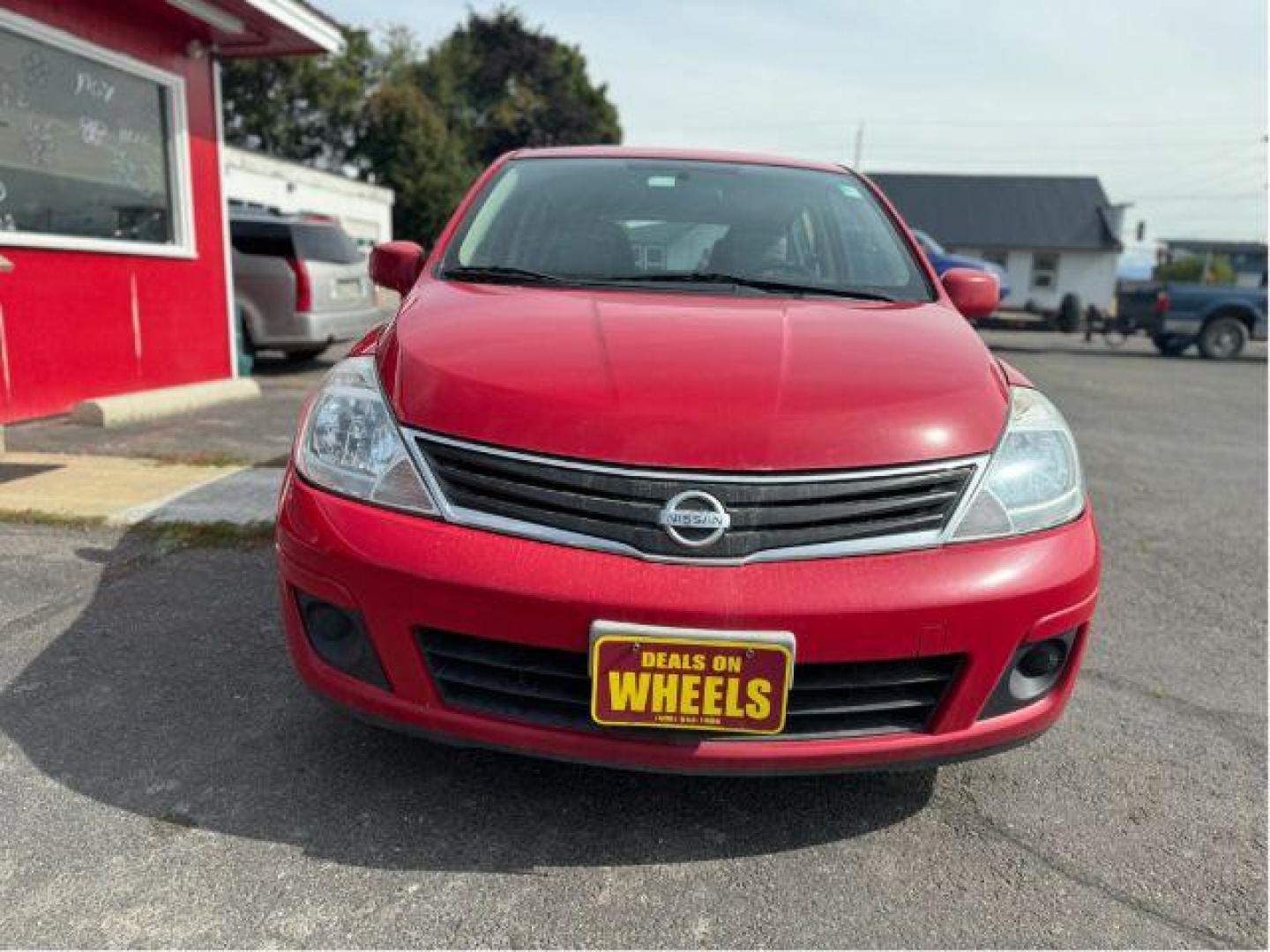 2011 Nissan Versa 1.8 SL Hatchback (3N1BC1CP0BL) with an 1.8L L4 DOHC 16V engine, Continuously Variable Transmission transmission, located at 601 E. Idaho St., Kalispell, MT, 59901, 0.000000, 0.000000 - Photo#6