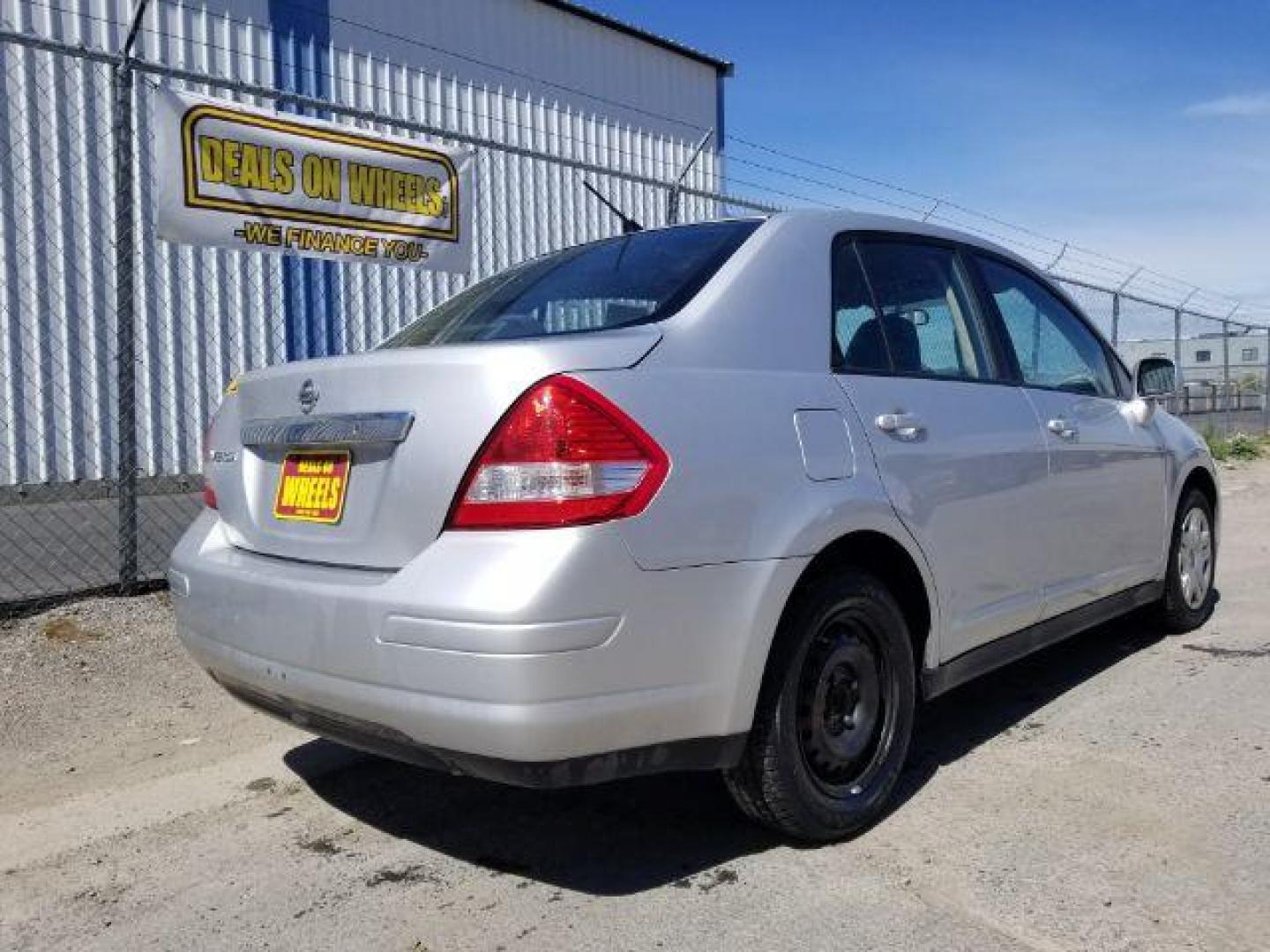 2011 Nissan Versa 1.8 S Sedan (3N1BC1AP7BL) with an 1.8L L4 DOHC 16V engine, located at 601 E. Idaho St., Kalispell, MT, 59901, 0.000000, 0.000000 - Photo#4