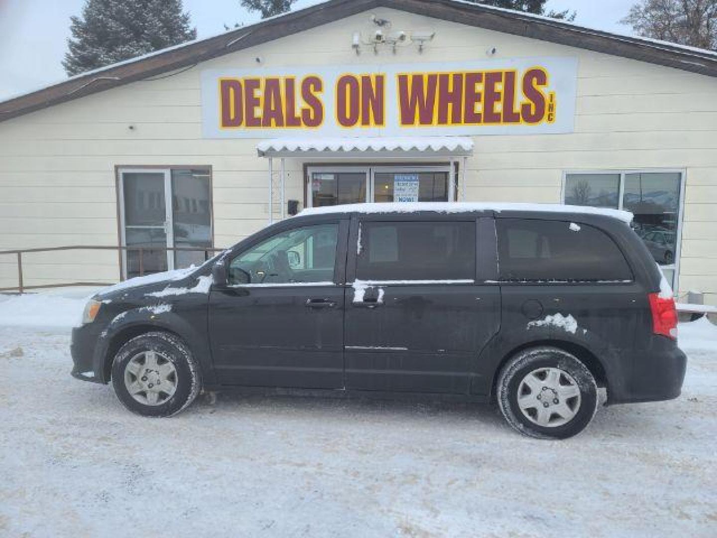 2012 Dodge Grand Caravan SE (2C4RDGBG0CR) with an 3.6L V6 DOHC 24V engine, 6-Speed Automatic transmission, located at 1800 West Broadway, Missoula, 59808, (406) 543-1986, 46.881348, -114.023628 - Photo#5