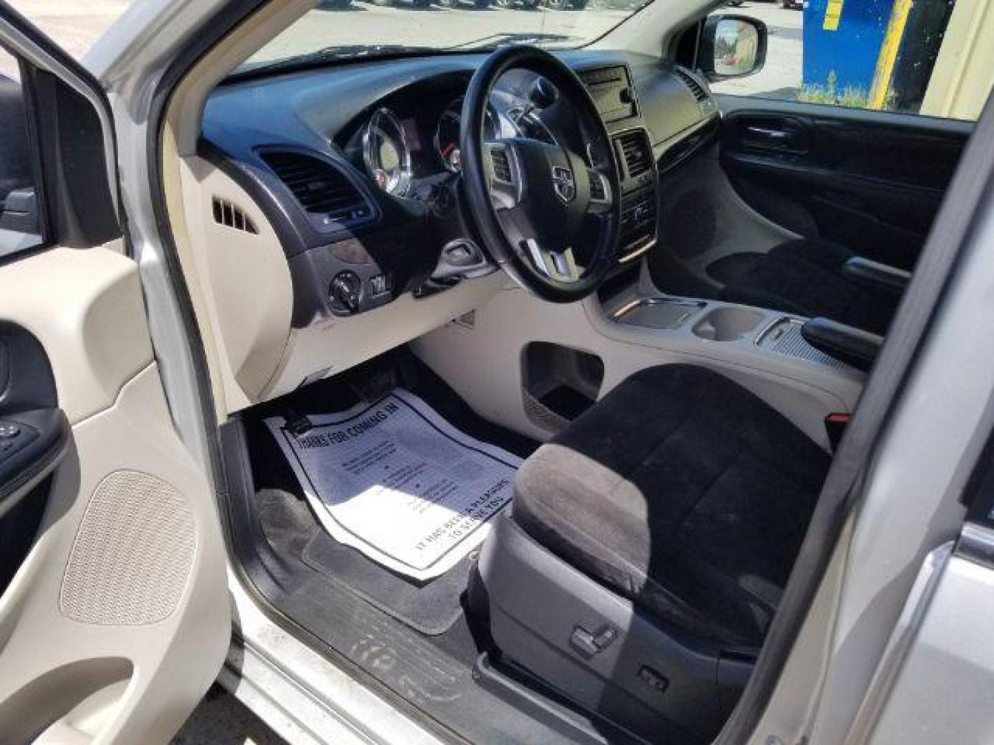 2012 Bright Silver Metallic /Black Cloth Interior Dodge Grand Caravan Crew (2C4RDGDG2CR) with an 3.6L V6 DOHC 24V engine, 6-Speed Automatic transmission, located at 1800 West Broadway, Missoula, 59808, (406) 543-1986, 46.881348, -114.023628 - Photo#7