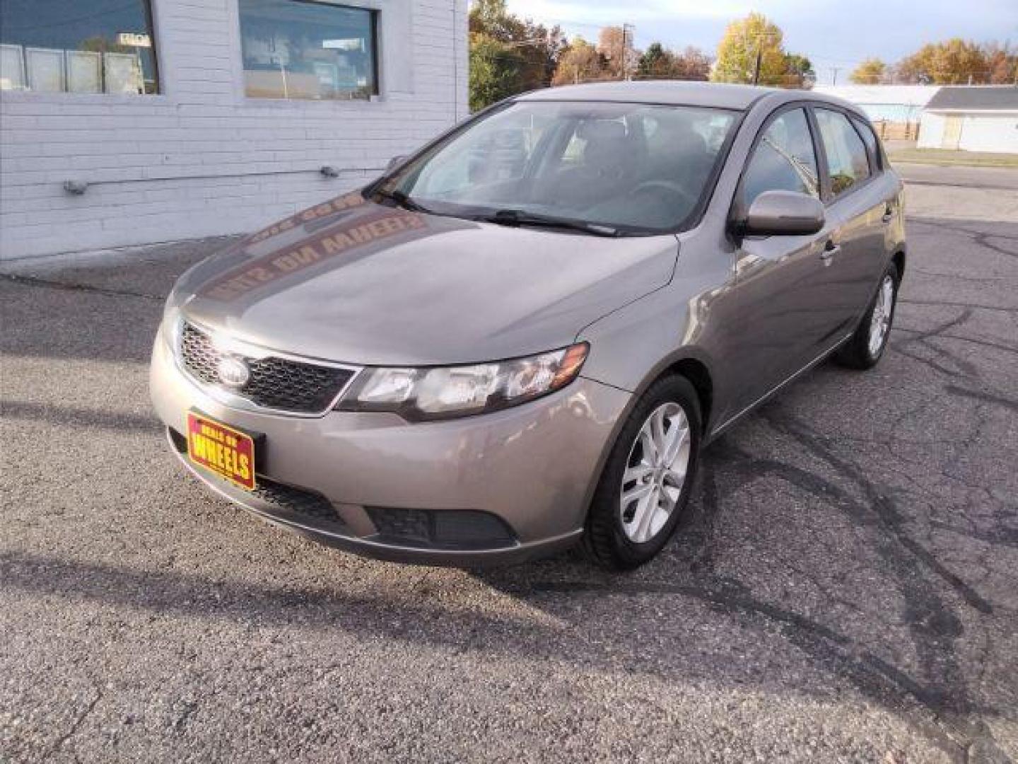 2012 Kia Forte 5-Door EX (KNAFU5A25C5) with an 2.0L L4 DOHC 16V engine, located at 4047 Montana Ave., Billings, MT, 59101, 45.770847, -108.529800 - Photo#1