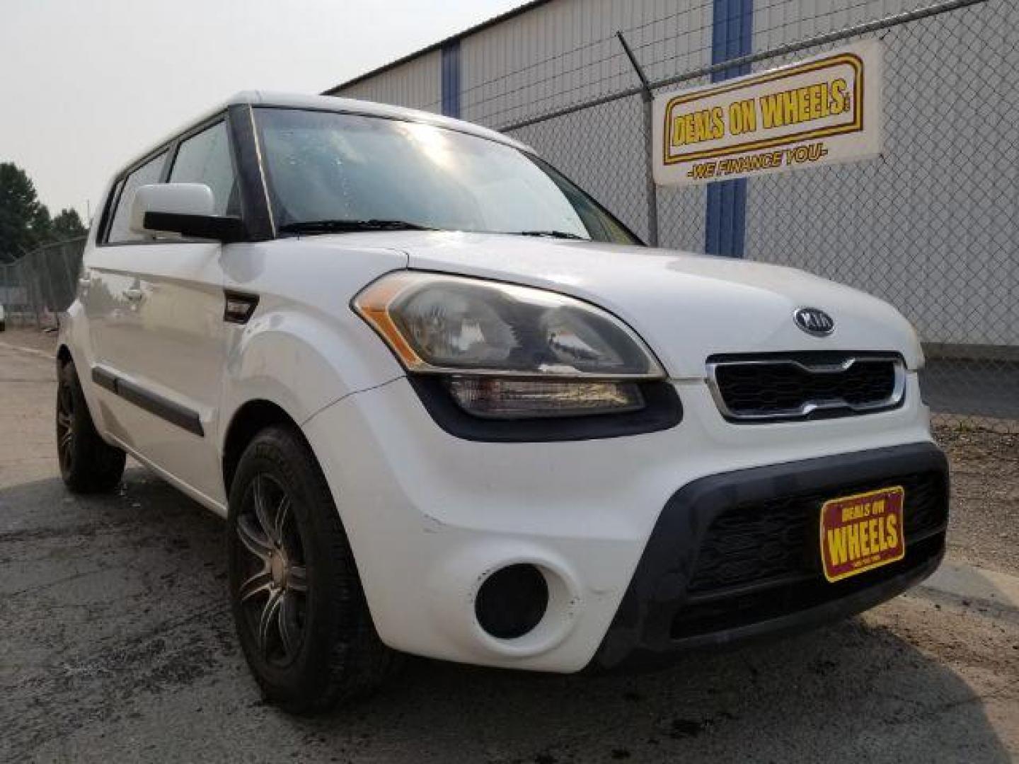 2012 Kia Soul Base (KNDJT2A58C7) with an 1.6L L4 DOHC 16V engine, 5-Speed Manual transmission, located at 4801 10th Ave S,, Great Falls, MT, 59405, 0.000000, 0.000000 - Photo#6