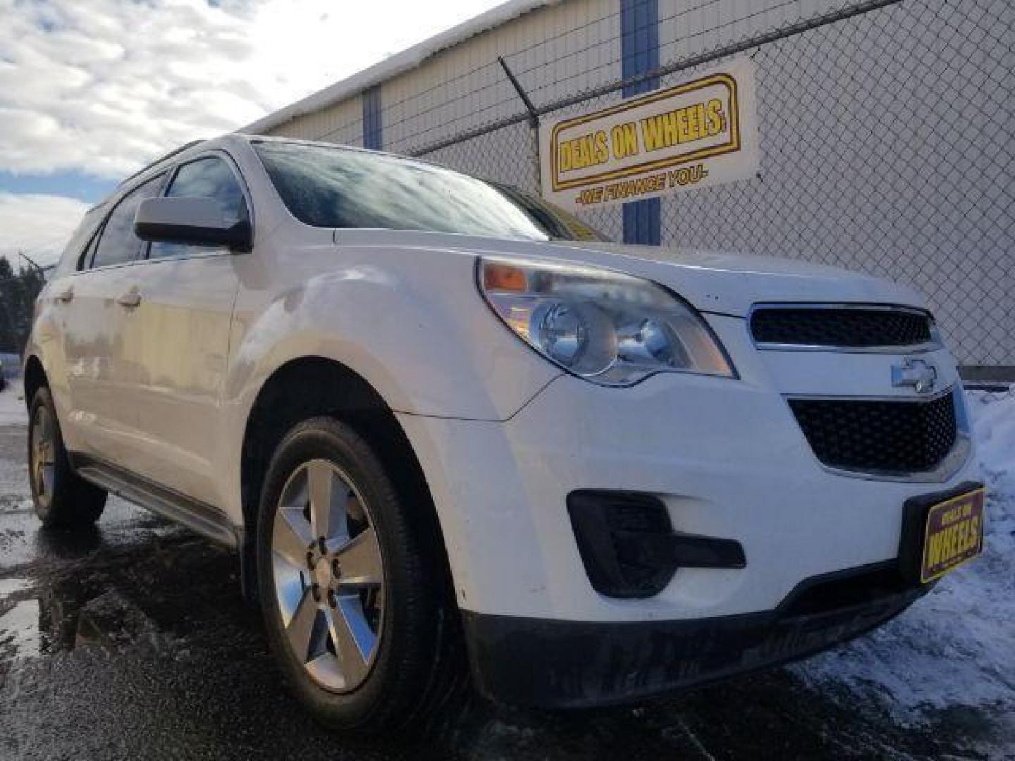 2013 Chevrolet Equinox 1LT AWD (2GNFLEEK3D6) with an 2.4L L4 DOHC 16V engine, 6-Speed Automatic transmission, located at 4801 10th Ave S,, Great Falls, MT, 59405, 0.000000, 0.000000 - Photo#2