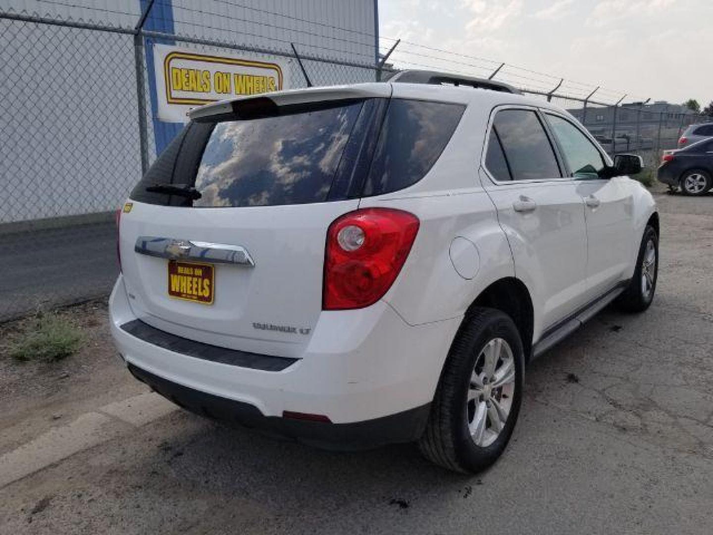 2013 Chevrolet Equinox 1LT AWD (2GNFLEEK7D6) with an 2.4L L4 DOHC 16V engine, 6-Speed Automatic transmission, located at 1821 N Montana Ave., Helena, MT, 59601, (406) 422-1031, 0.000000, 0.000000 - Photo#4