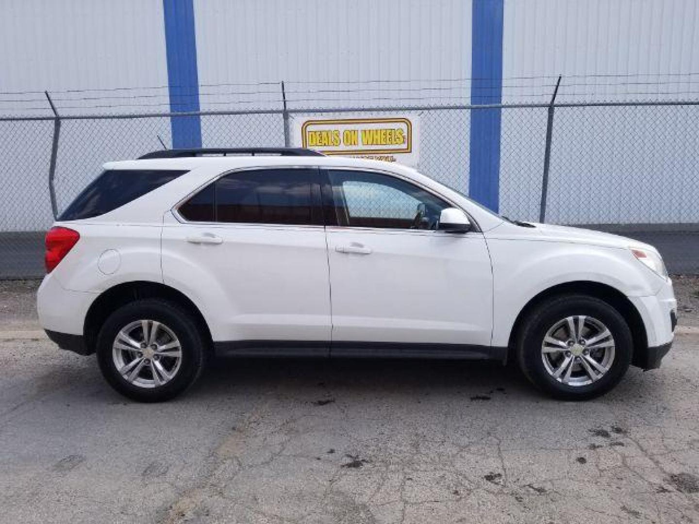 2013 Chevrolet Equinox 1LT AWD (2GNFLEEK7D6) with an 2.4L L4 DOHC 16V engine, 6-Speed Automatic transmission, located at 1821 N Montana Ave., Helena, MT, 59601, (406) 422-1031, 0.000000, 0.000000 - Photo#5