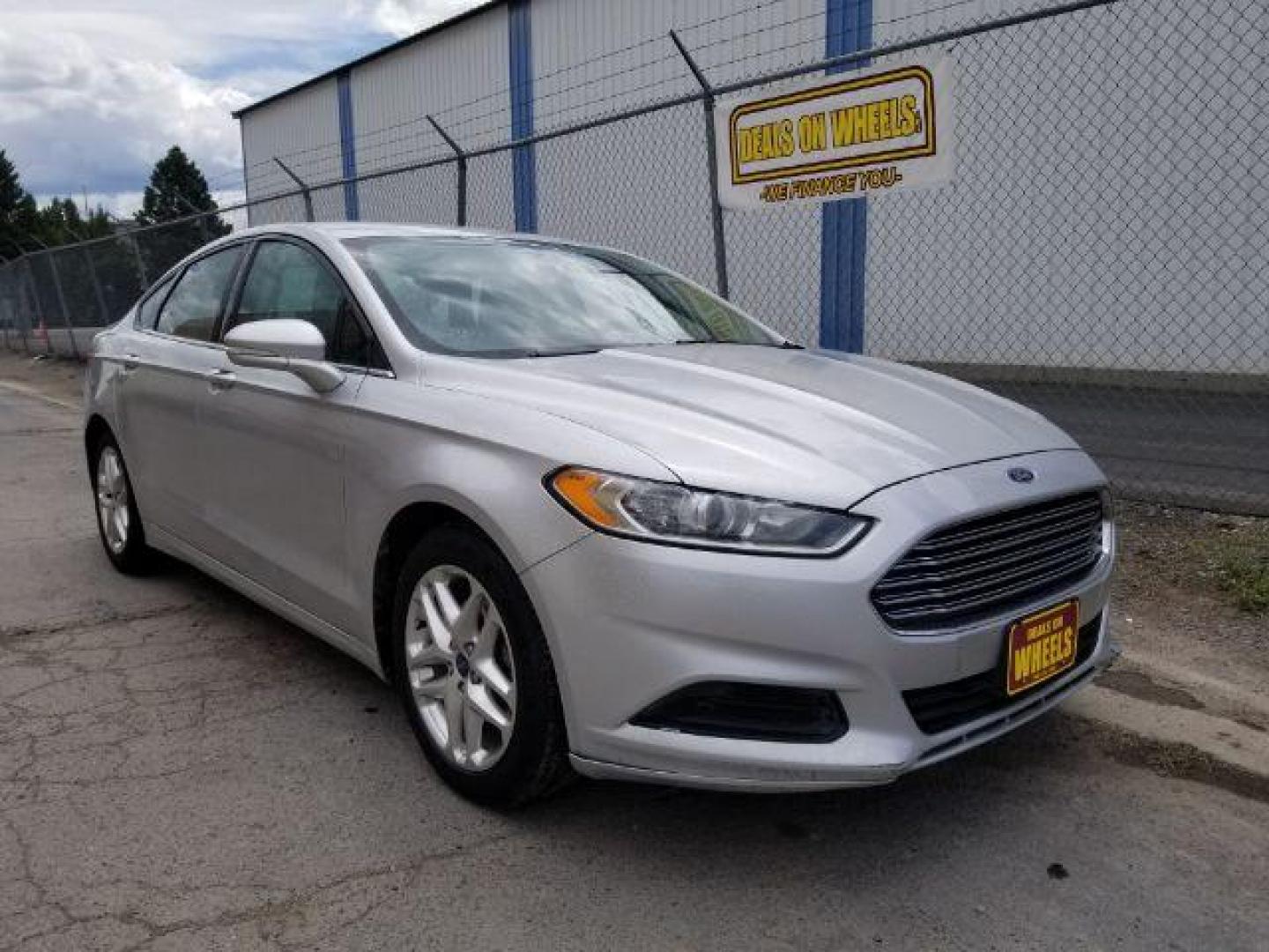 2013 Ford Fusion SE (3FA6P0HR5DR) with an 1.6L L4 DOHC 16V engine, located at 1821 N Montana Ave., Helena, MT, 59601, (406) 422-1031, 0.000000, 0.000000 - Photo#6