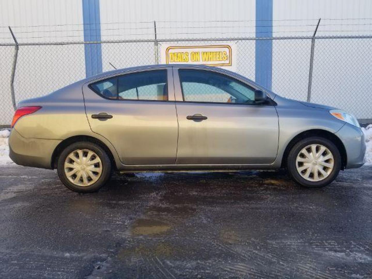 2013 Nissan Versa 1.6 S 5M (3N1CN7AP9DL) with an 1.6L L4 DOHC 16V engine, 5-Speed Manual transmission, located at 1800 West Broadway, Missoula, 59808, (406) 543-1986, 46.881348, -114.023628 - Photo#3