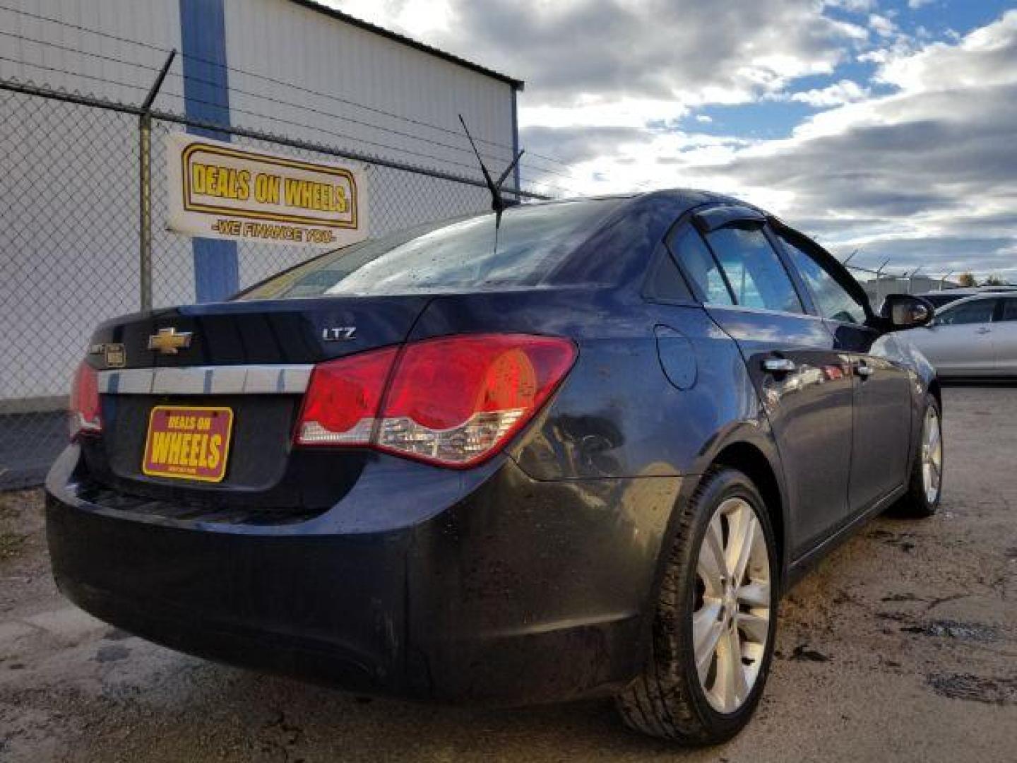 2014 Chevrolet Cruze LTZ Auto (1G1PG5SB9E7) with an 1.4L L4 DOHC 16V TUR engine, 6-Speed Automatic transmission, located at 1821 N Montana Ave., Helena, MT, 59601, (406) 422-1031, 0.000000, 0.000000 - Photo#4