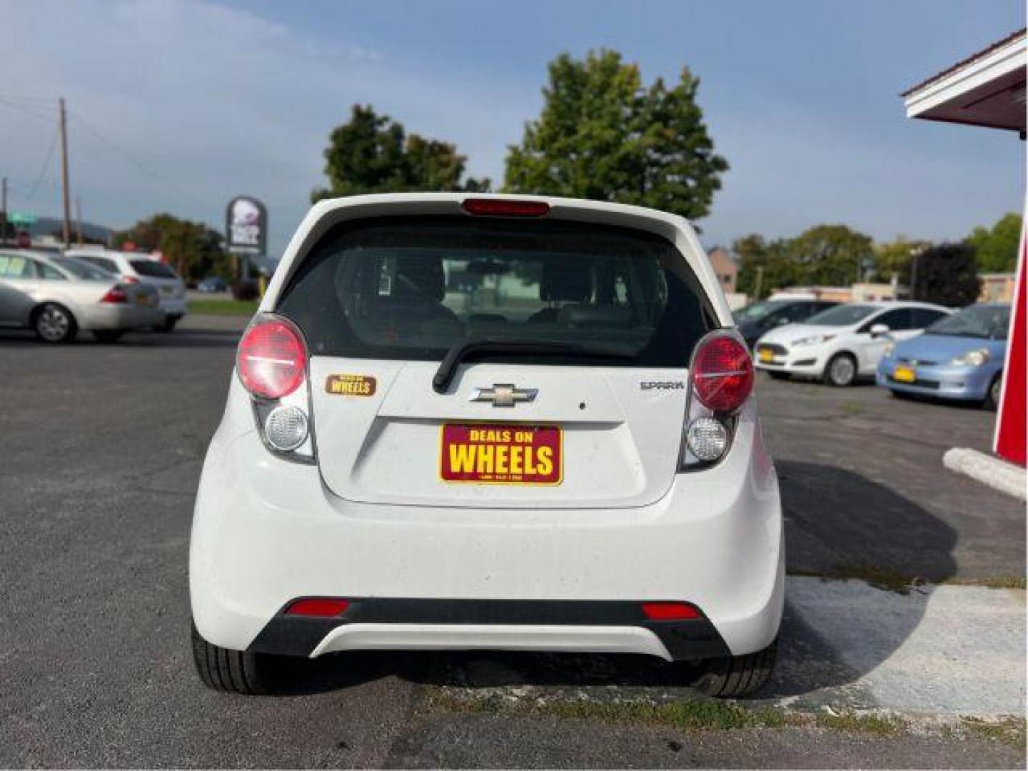 2014 Chevrolet Spark 1LT Auto (KL8CD6S94EC) with an 1.2L L4 16V DOHC engine, Continuously Variable Transmission transmission, located at 601 E. Idaho St., Kalispell, MT, 59901, 0.000000, 0.000000 - Photo#3