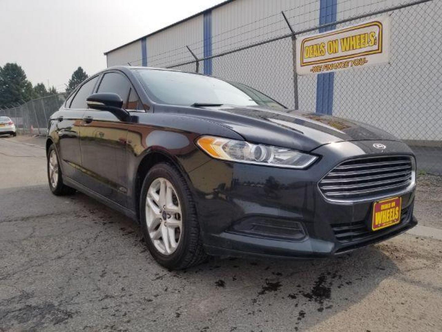 2014 Ford Fusion SE (3FA6P0H70ER) with an 2.5L L4 DOHC 16V engine, located at 4801 10th Ave S,, Great Falls, MT, 59405, 0.000000, 0.000000 - Photo#6