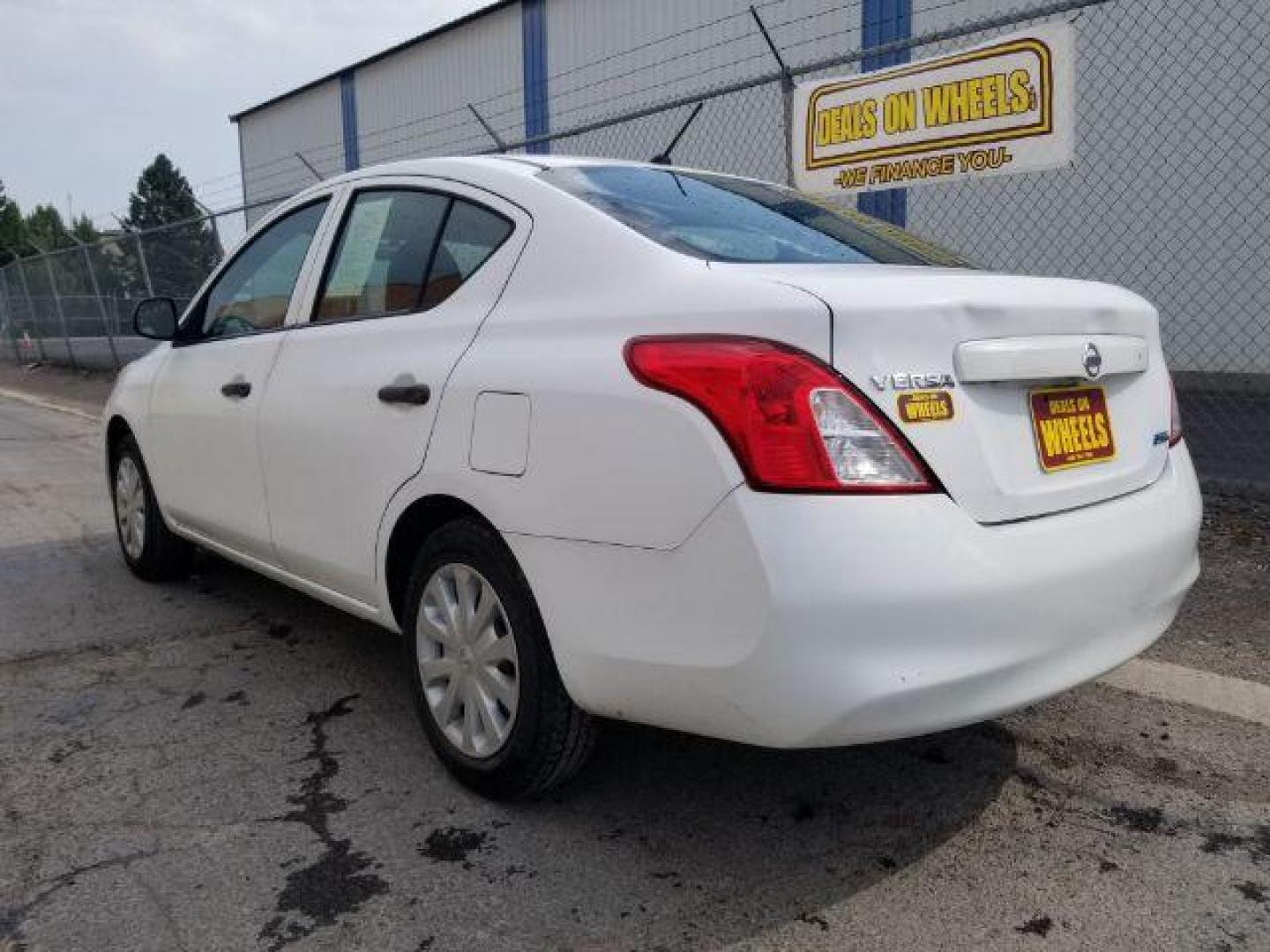 2014 Nissan Versa 1.6 S 4A (3N1CN7AP9EL) with an 1.6L L4 DOHC 16V engine, 4-Speed Automatic transmission, located at 1800 West Broadway, Missoula, 59808, (406) 543-1986, 46.881348, -114.023628 - Photo#3