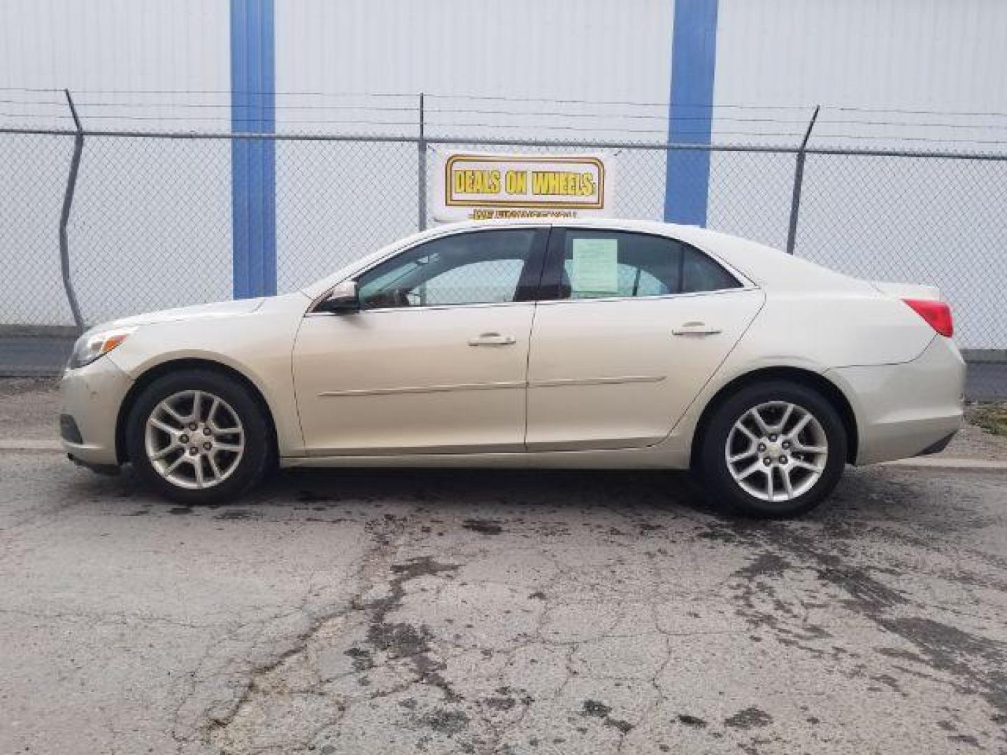 2015 Chevrolet Malibu 1LT (1G11C5SL4FF) with an 2.5L L4 DOHC 16V engine, 6-Speed Automatic transmission, located at 4801 10th Ave S,, Great Falls, MT, 59405, 0.000000, 0.000000 - Photo#6