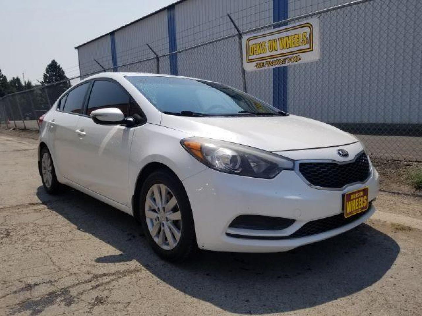 2015 Kia Forte EX (KNAFX4A69F5) with an 1.8L L4 DOHC 16V engine, 6-Speed Automatic transmission, located at 601 E. Idaho St., Kalispell, MT, 59901, 0.000000, 0.000000 - Photo#6