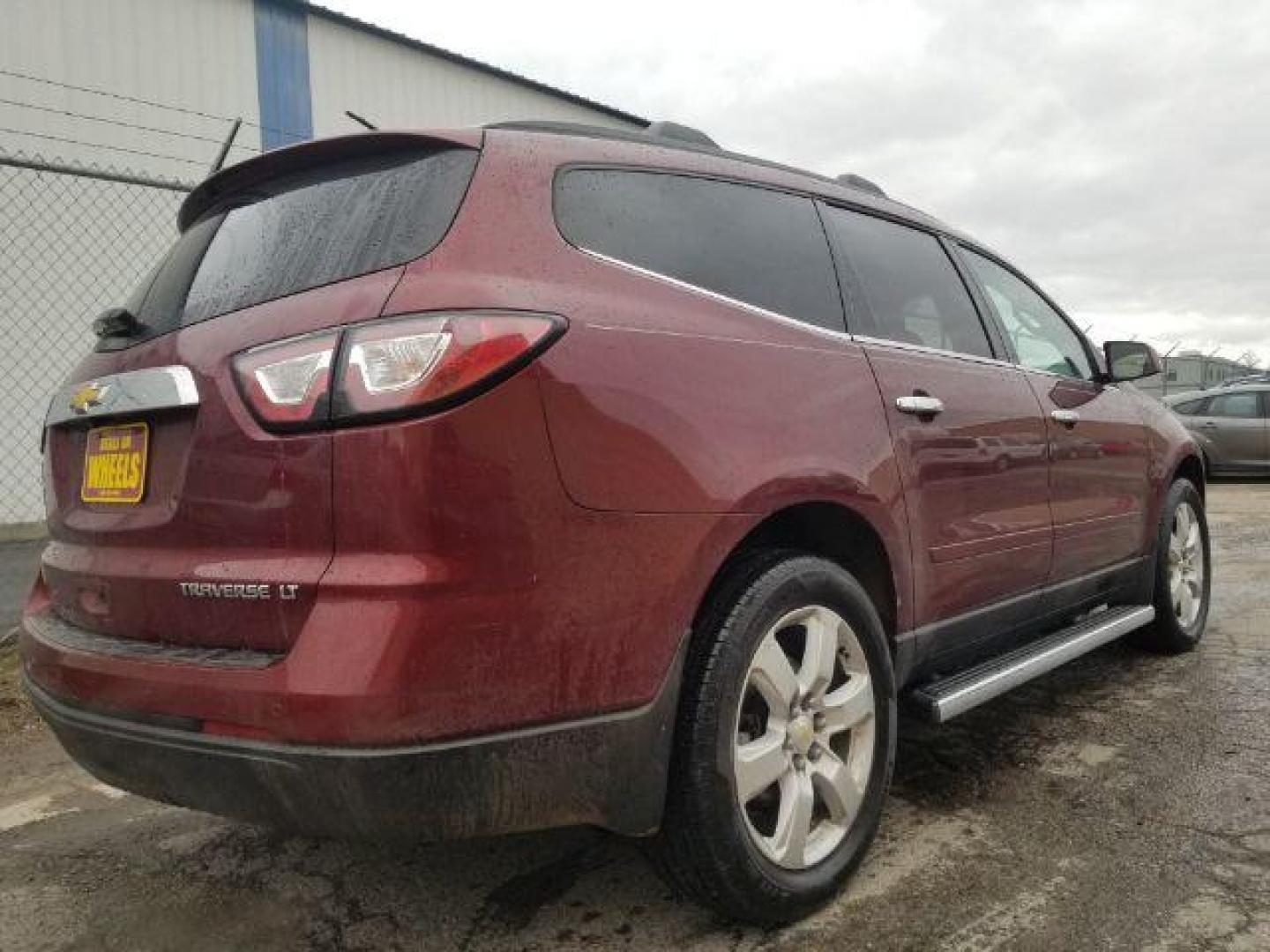 2016 Chevrolet Traverse 1LT FWD (1GNKRGKD2GJ) with an 3.6L V6 DOHC 24V engine, 6-Speed Automatic transmission, located at 1800 West Broadway, Missoula, 59808, (406) 543-1986, 46.881348, -114.023628 - Photo#4